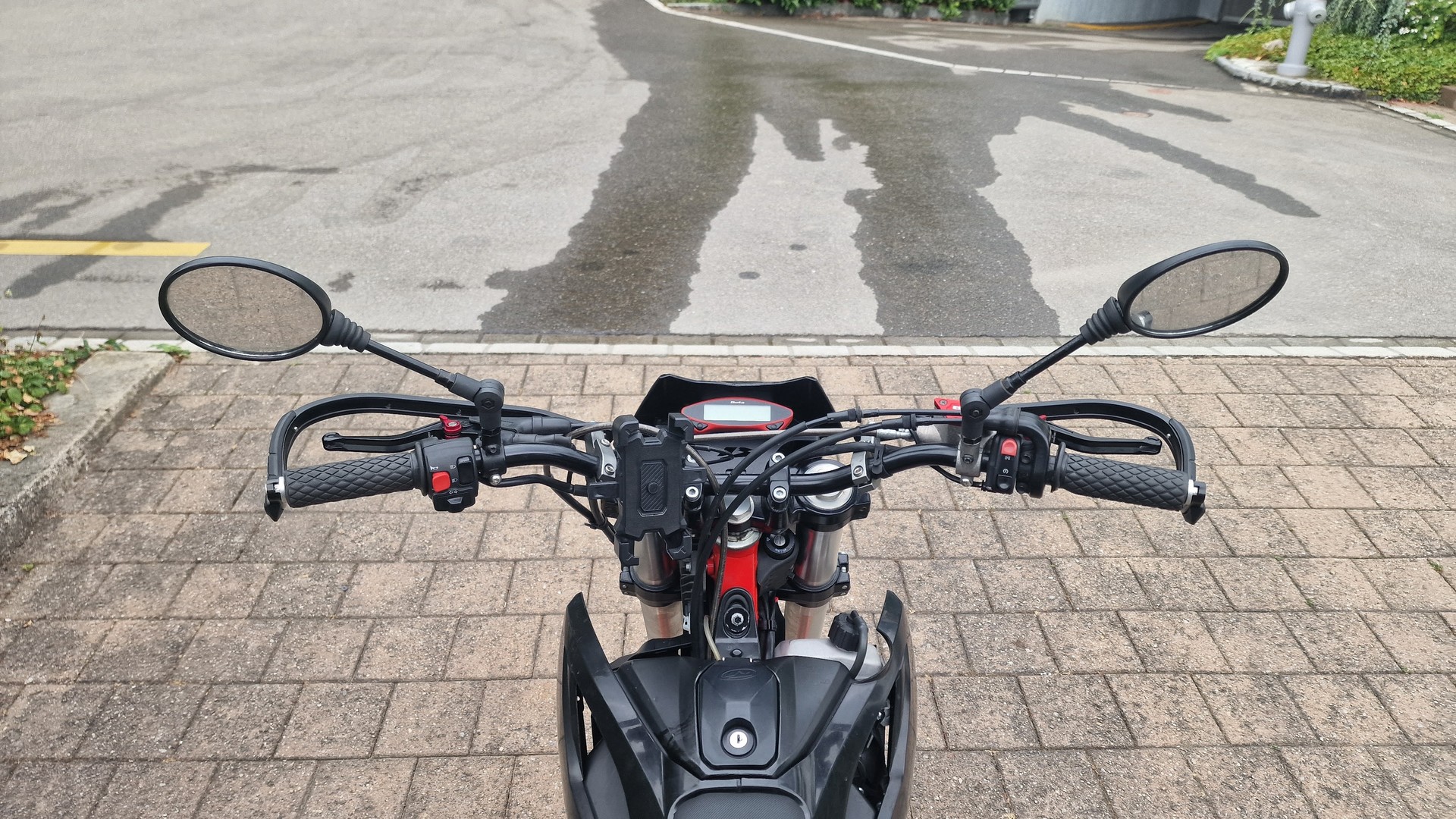 BETA RR 4T 125 LC Motard-image-9