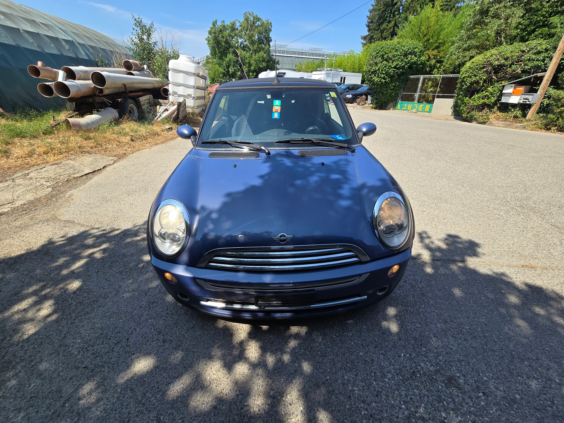 MINI Cooper Cabriolet-image-1