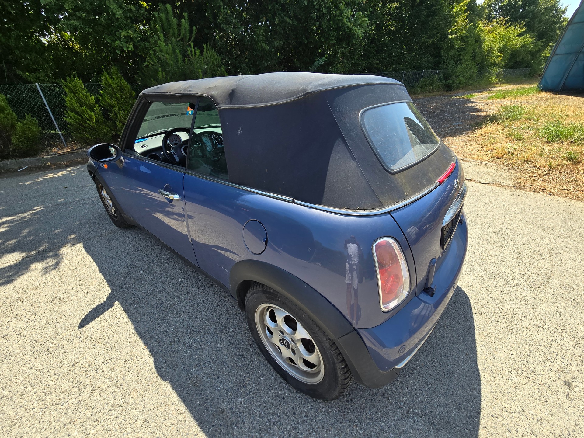 MINI Cooper Cabriolet-image-6