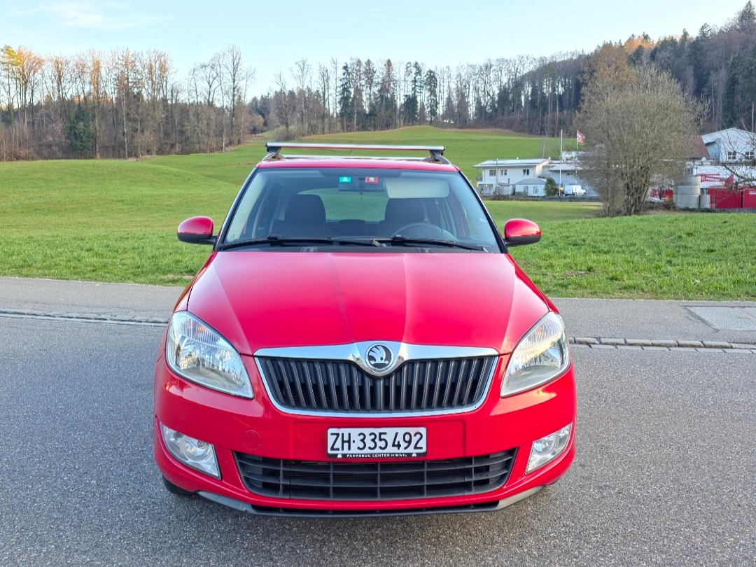 SKODA Fabia 1.2 TSI Ambition Plus-showroom-element-1