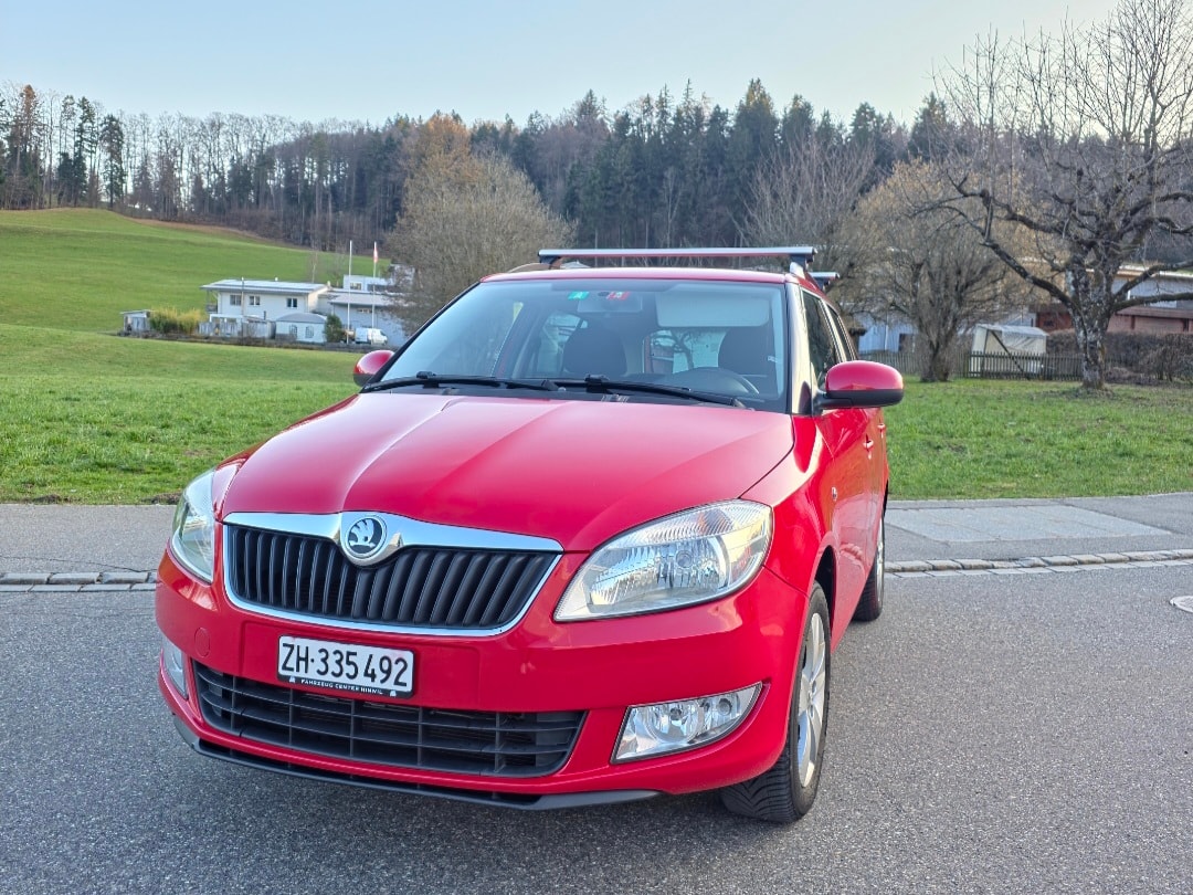 SKODA Fabia 1.2 TSI Ambition Plus