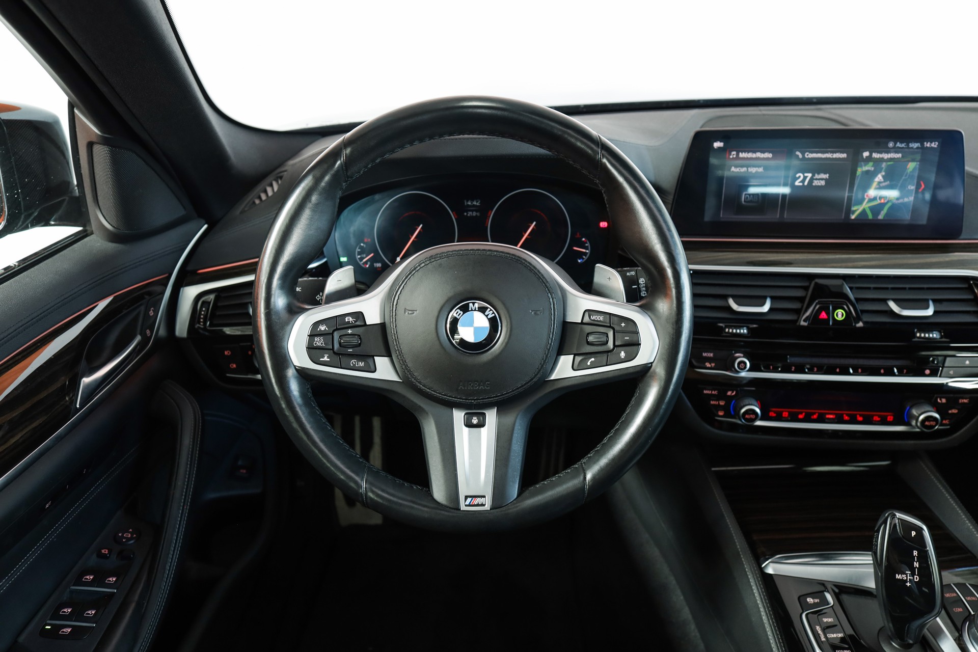 BMW 540i xDrive Touring Steptronic-image-13