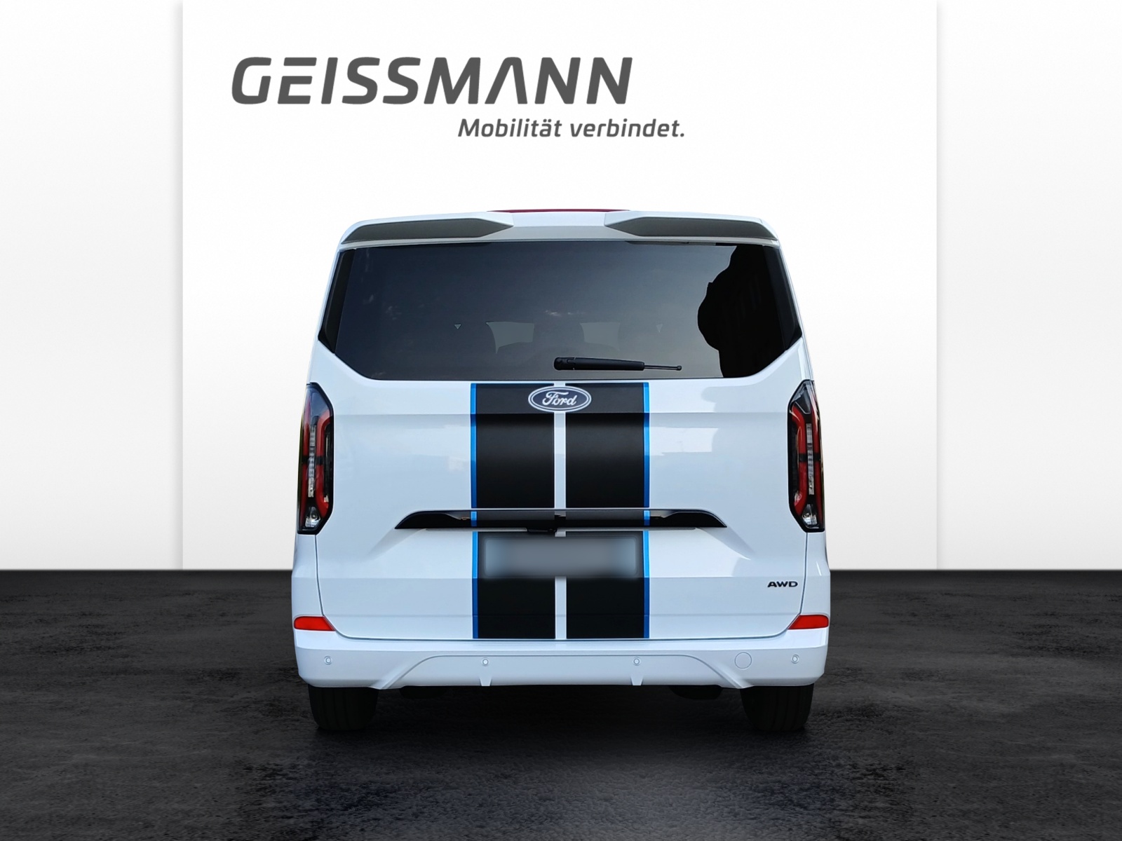 FORD Tourneo Custom Bus 320 L1 2.0 EcoBlue 170 Sport 4x4-image-4