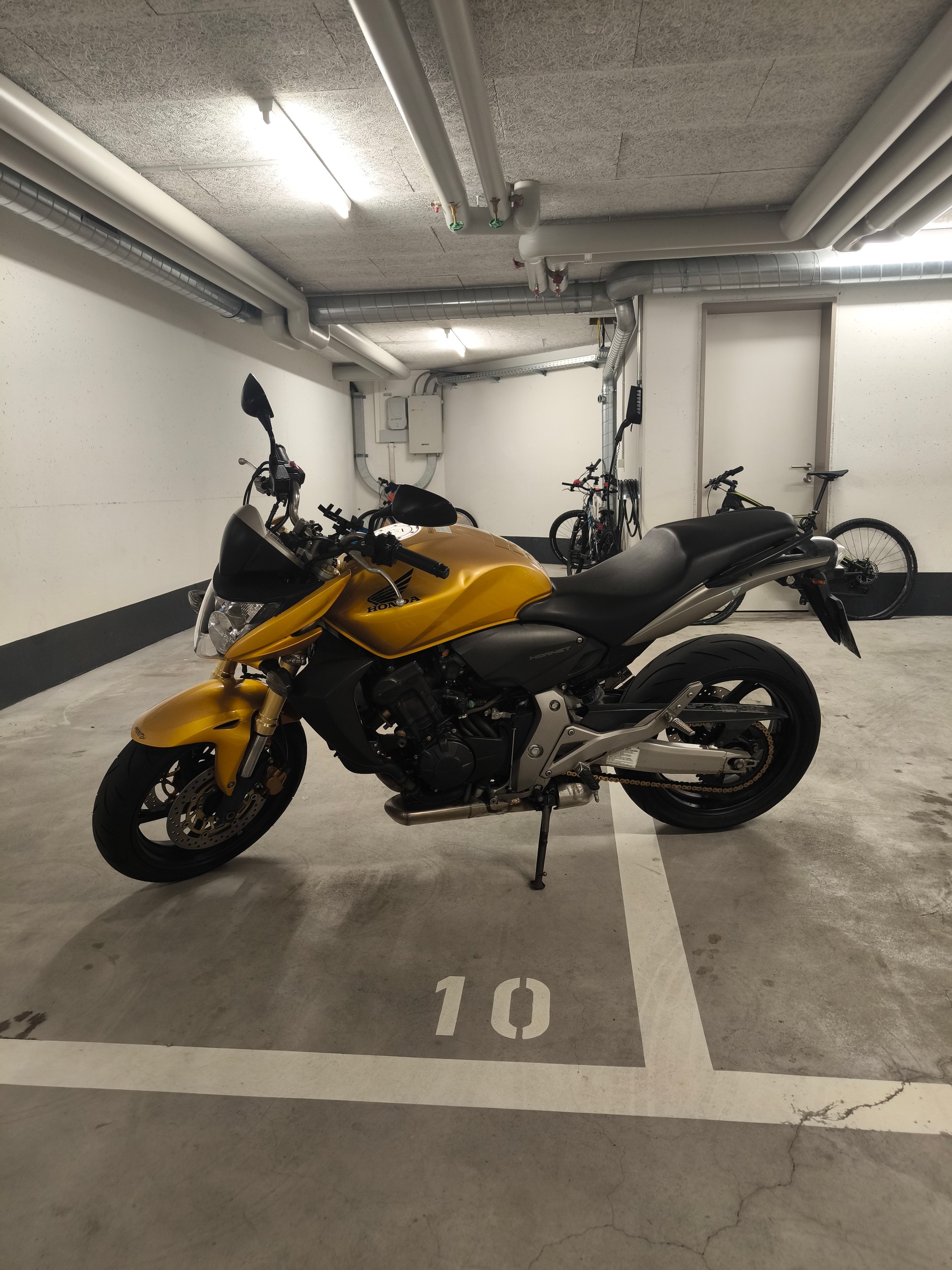 HONDA Hornet PC41-image-1