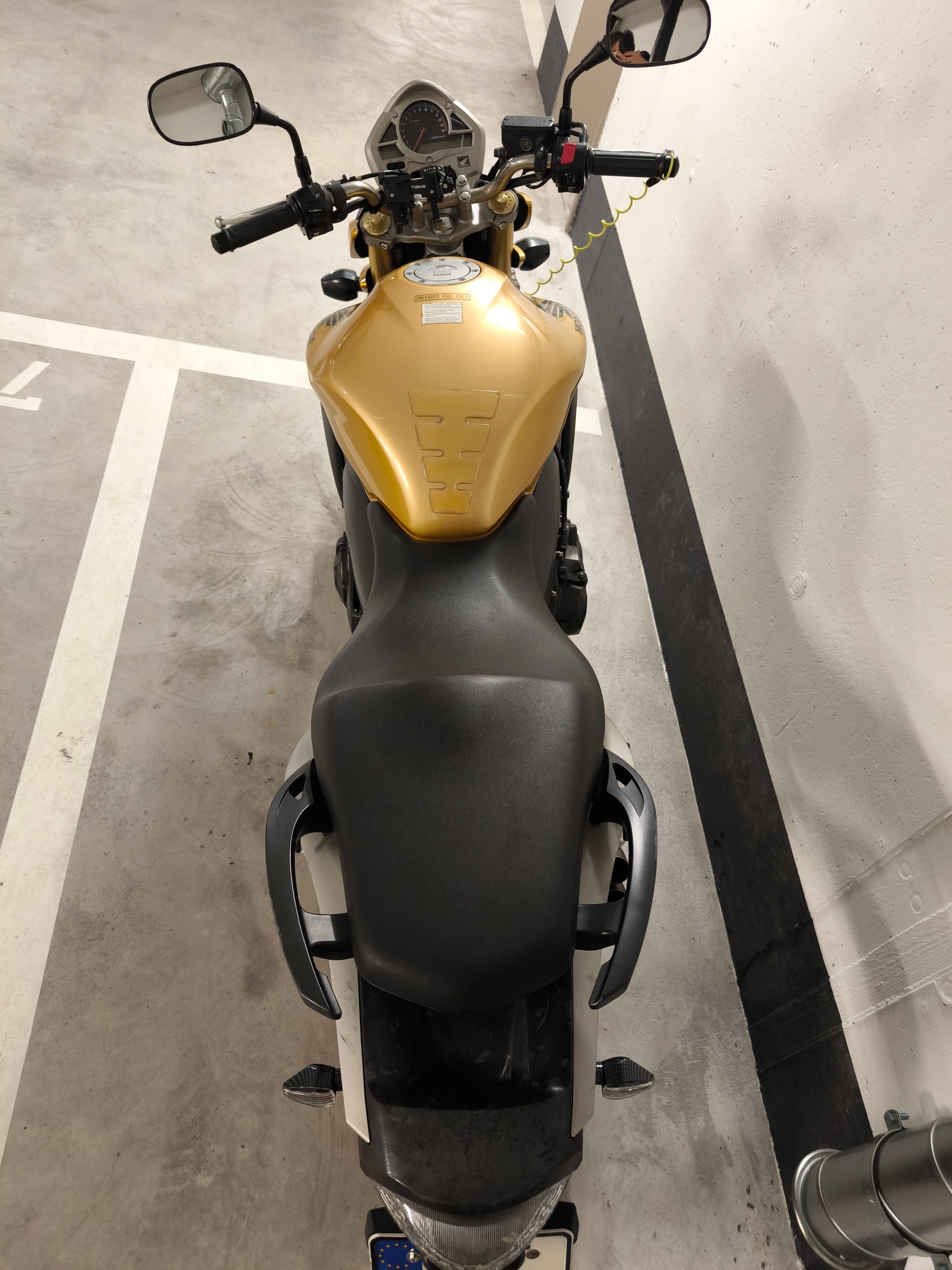 HONDA Hornet PC41-image-10