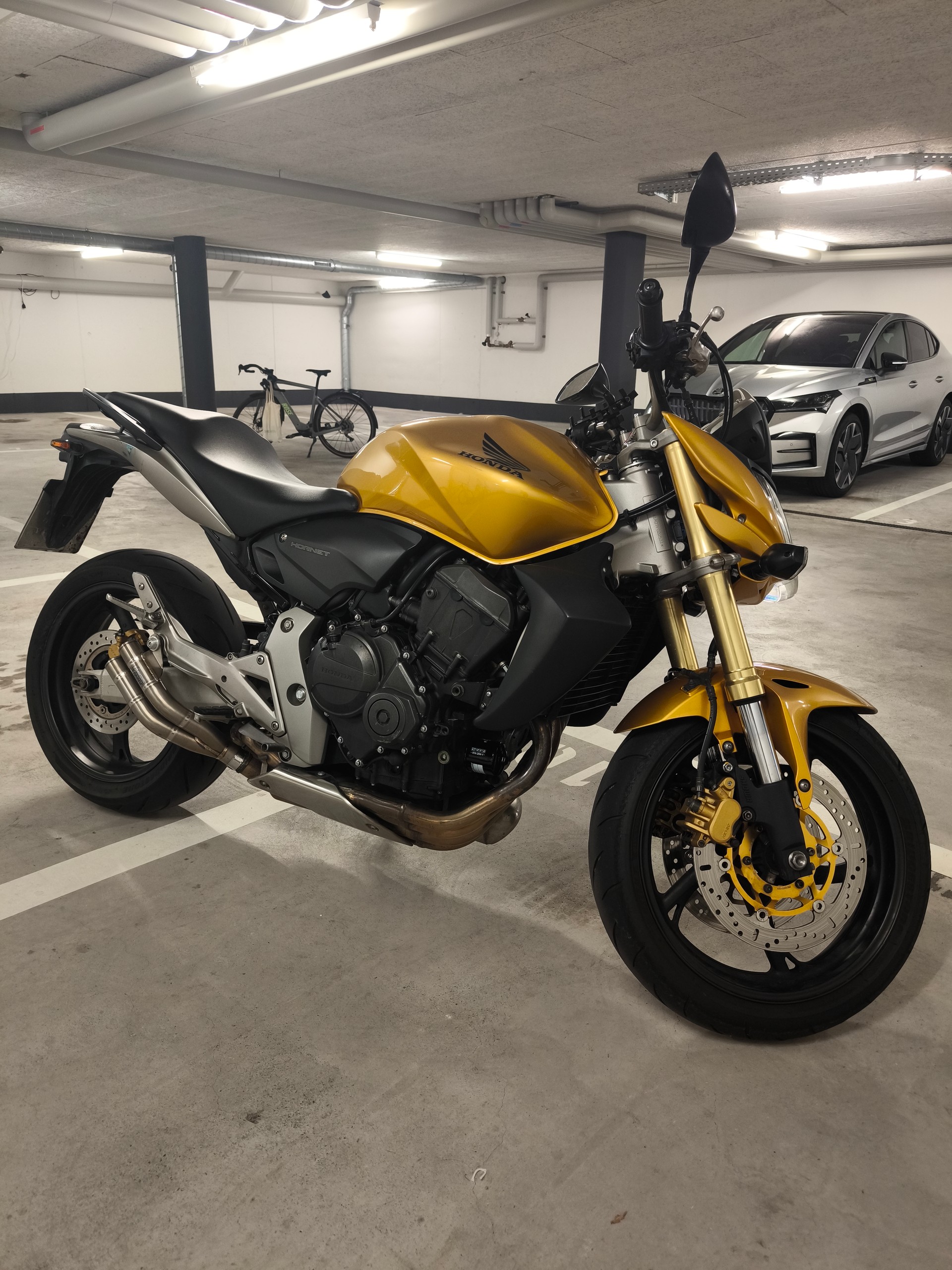 HONDA Hornet PC41-image-0