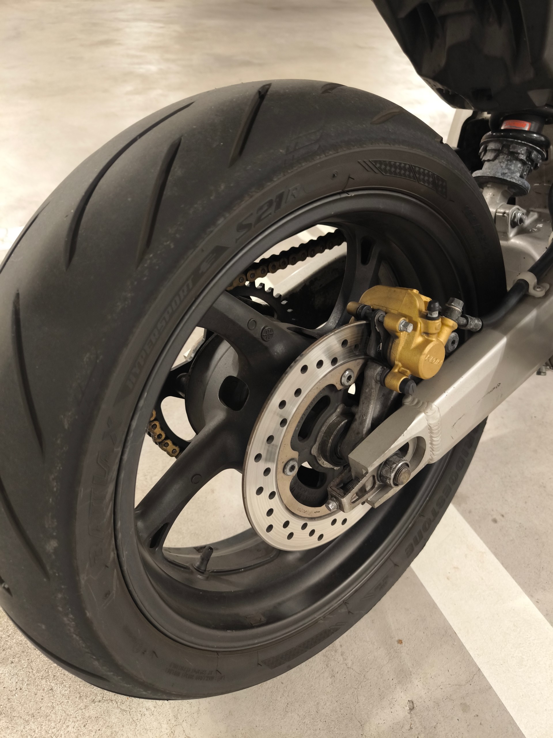 HONDA Hornet PC41-image-8