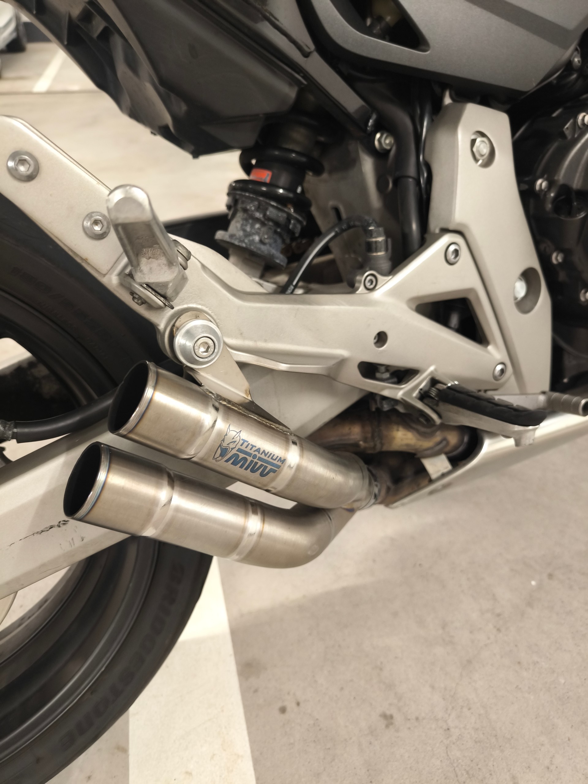 HONDA Hornet PC41-image-5