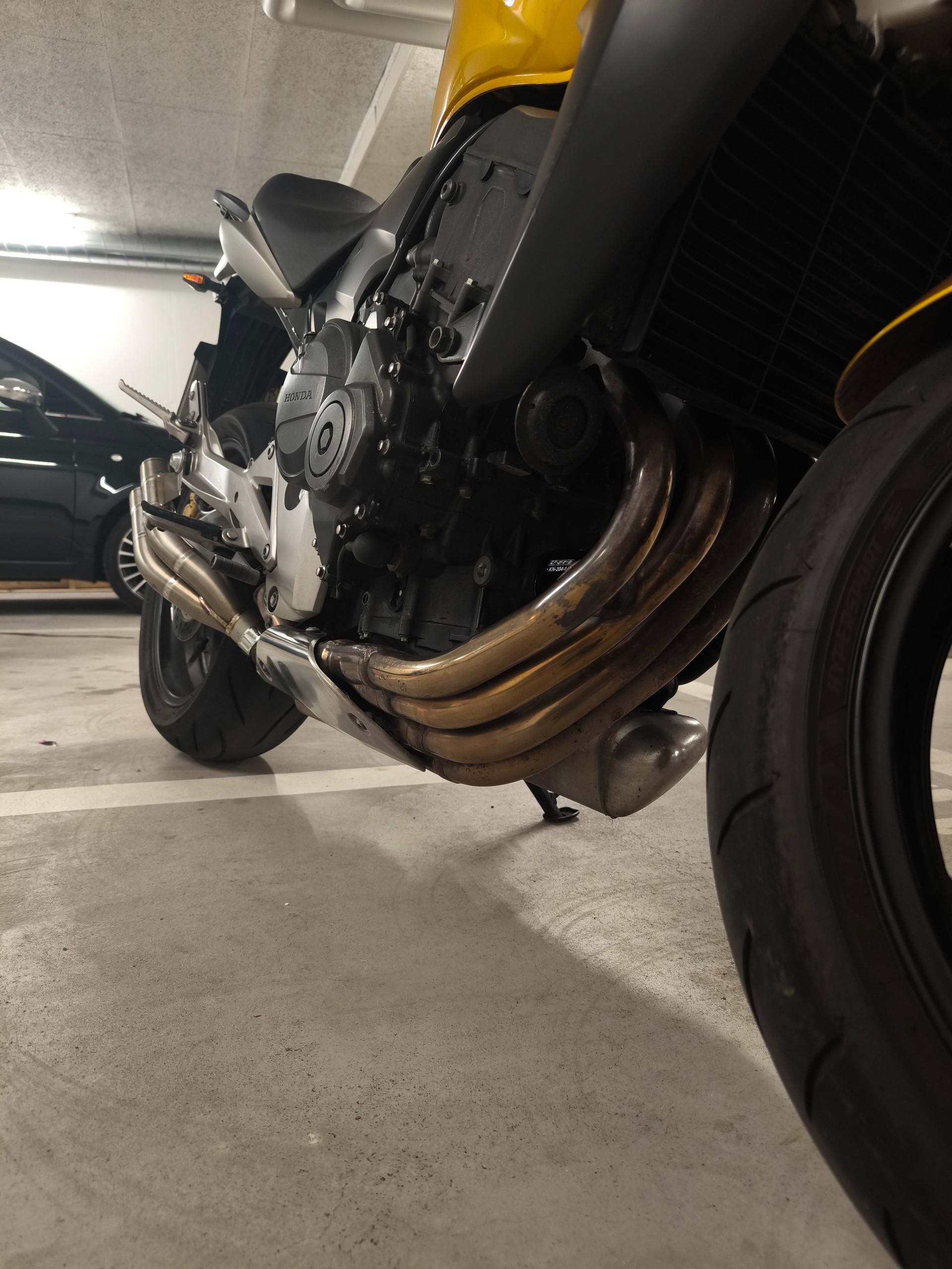HONDA Hornet PC41-image-9