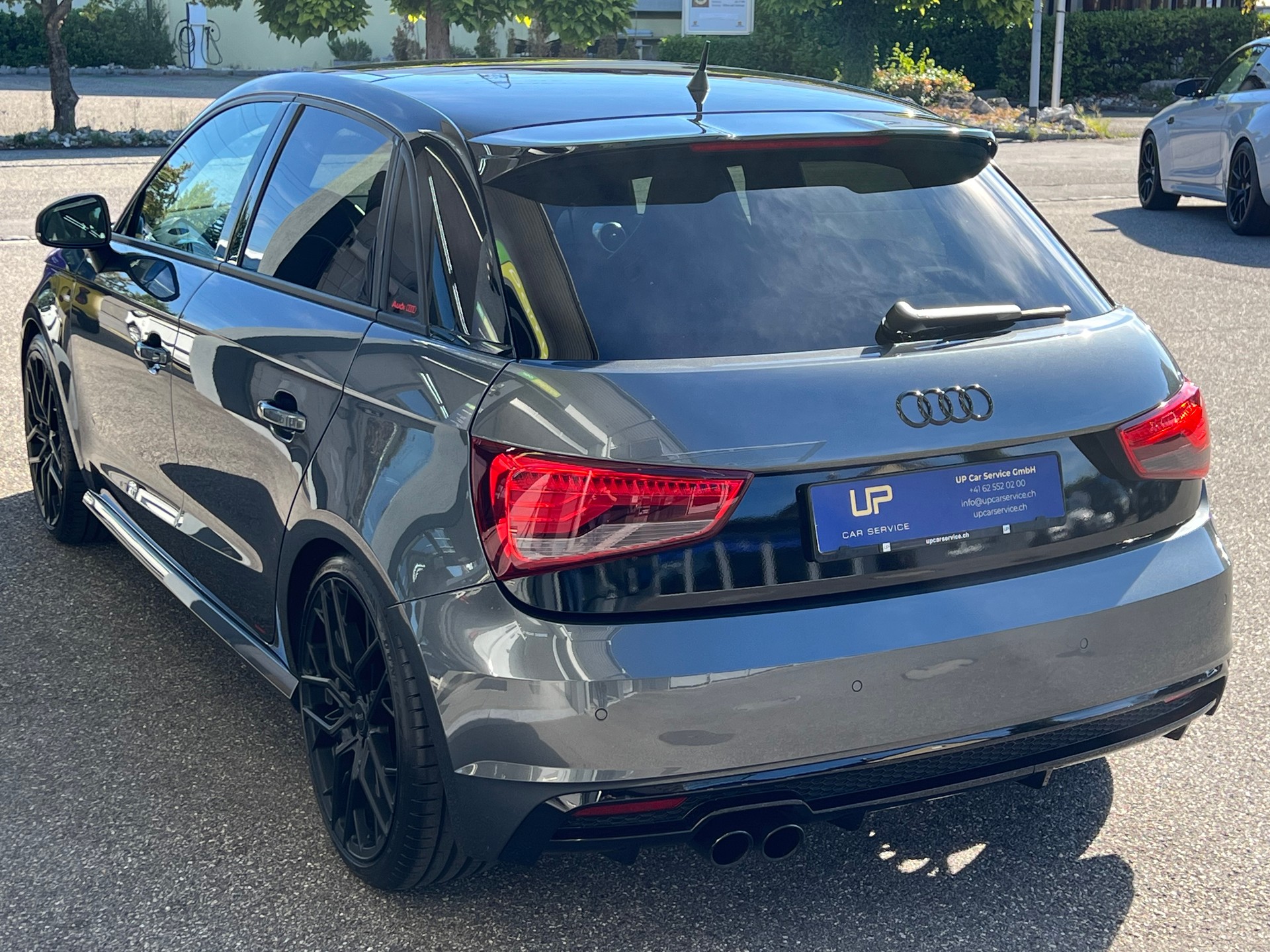 AUDI A1 Sportback 1.8 TFSI Sport S-Tronic * S-Line *-image-6