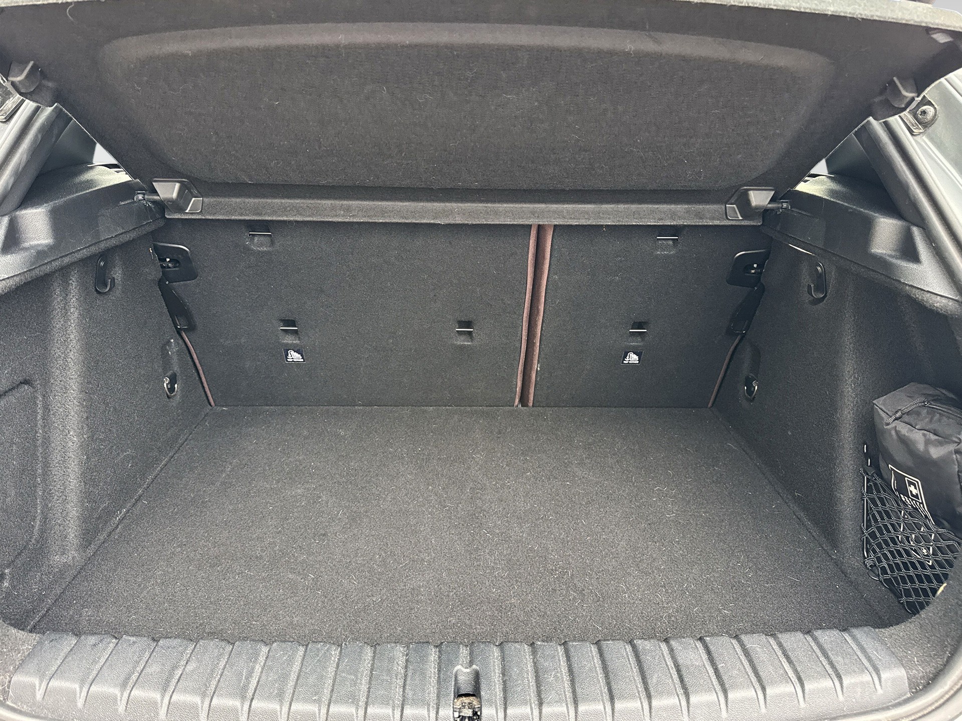 BMW 120i Sport Line Steptronic-image-7