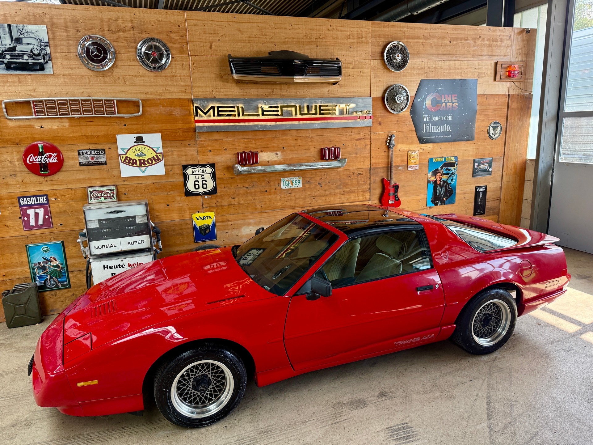 PONTIAC Firebird 5.0 V8 Trans Am-showroom-element-3