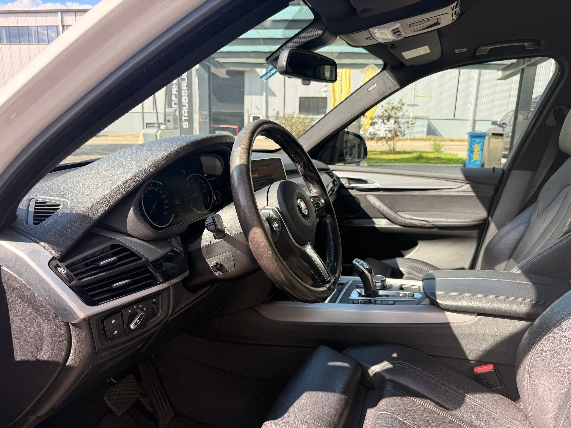 BMW X5 xDrive 30d Steptronic M Sport-image-12