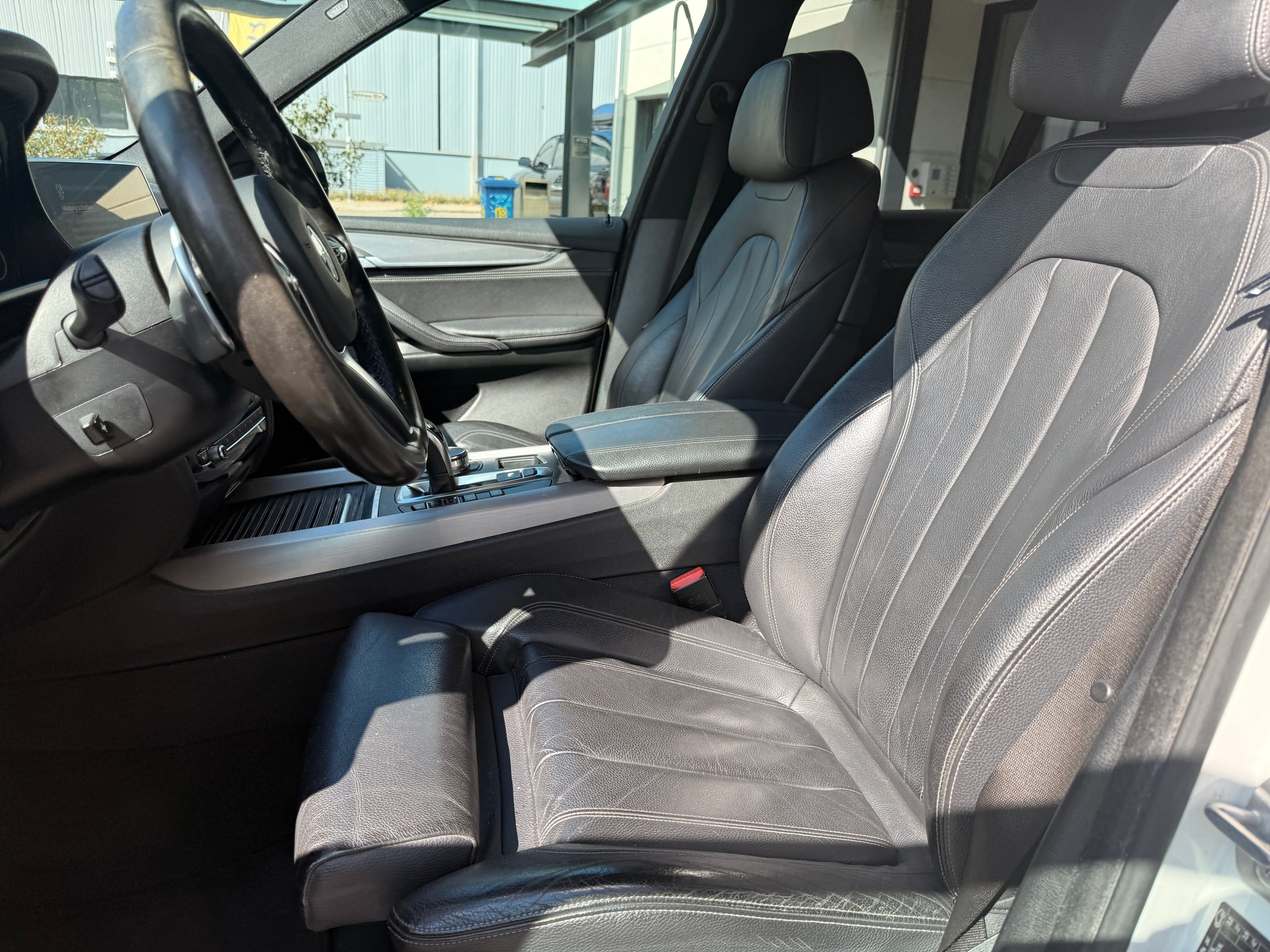 BMW X5 xDrive 30d Steptronic M Sport-image-13