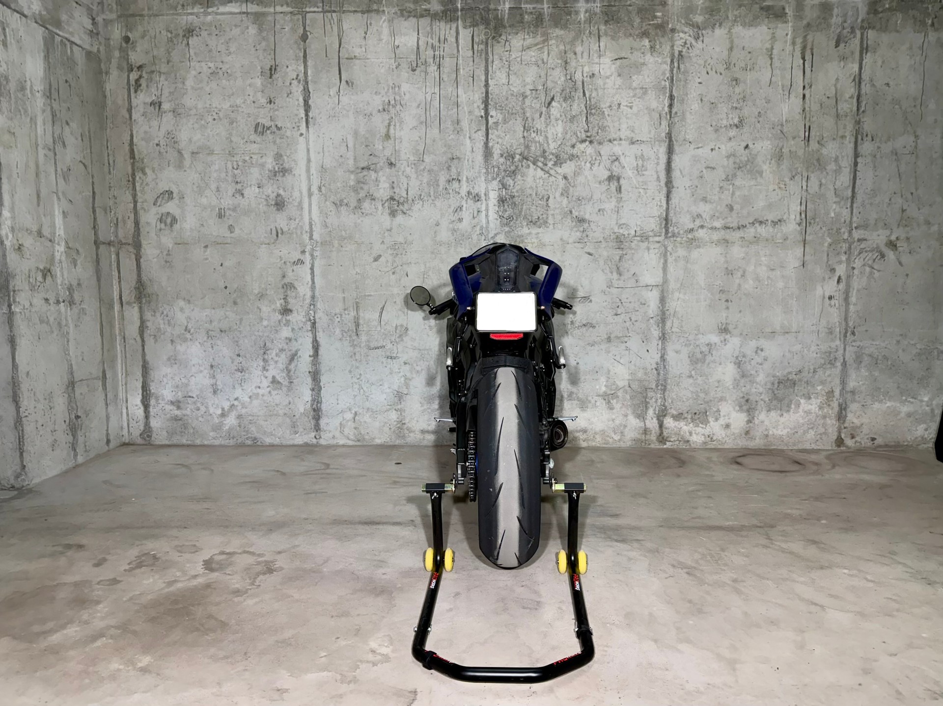 YAMAHA YZF-R6-image-4