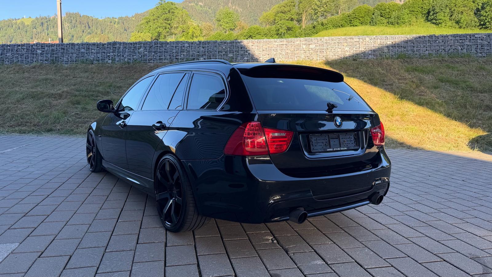 BMW 335i xDrive-image-2