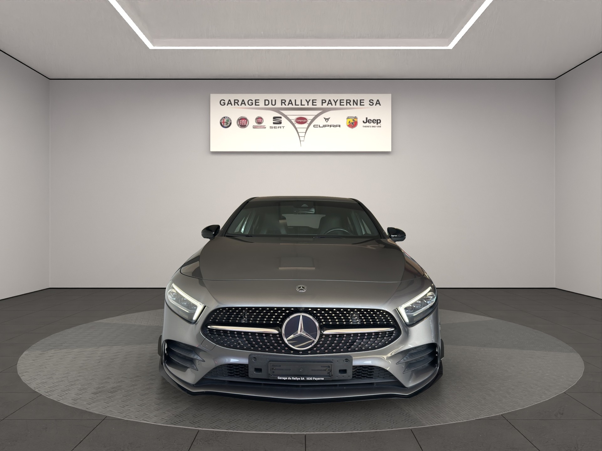 MERCEDES-BENZ A 250 AMG Line 7G-DCT