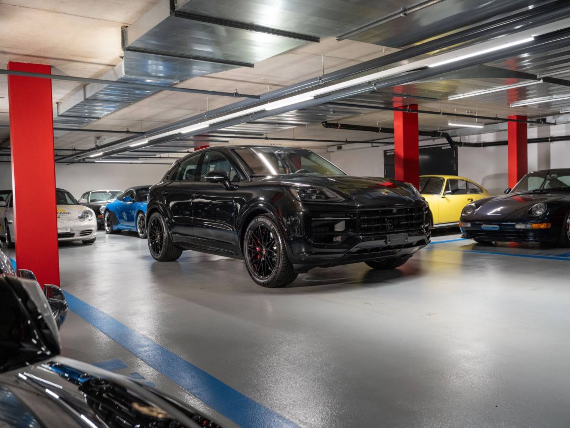 PORSCHE Cayenne GTS Coupé-showroom-element-2