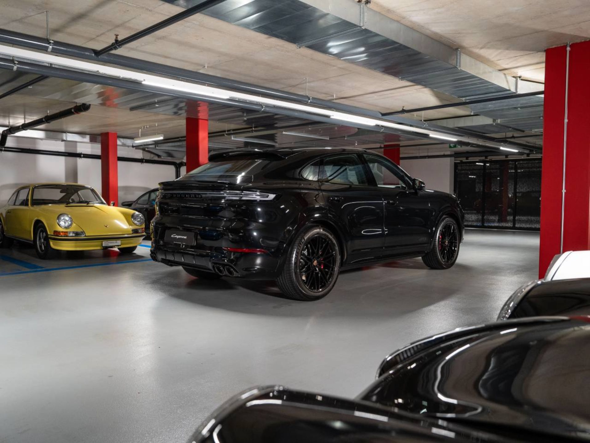 PORSCHE Cayenne GTS Coupé-showroom-element-3