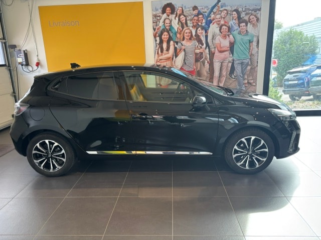 RENAULT Clio 1.0 Techno X-Tronic-image-3