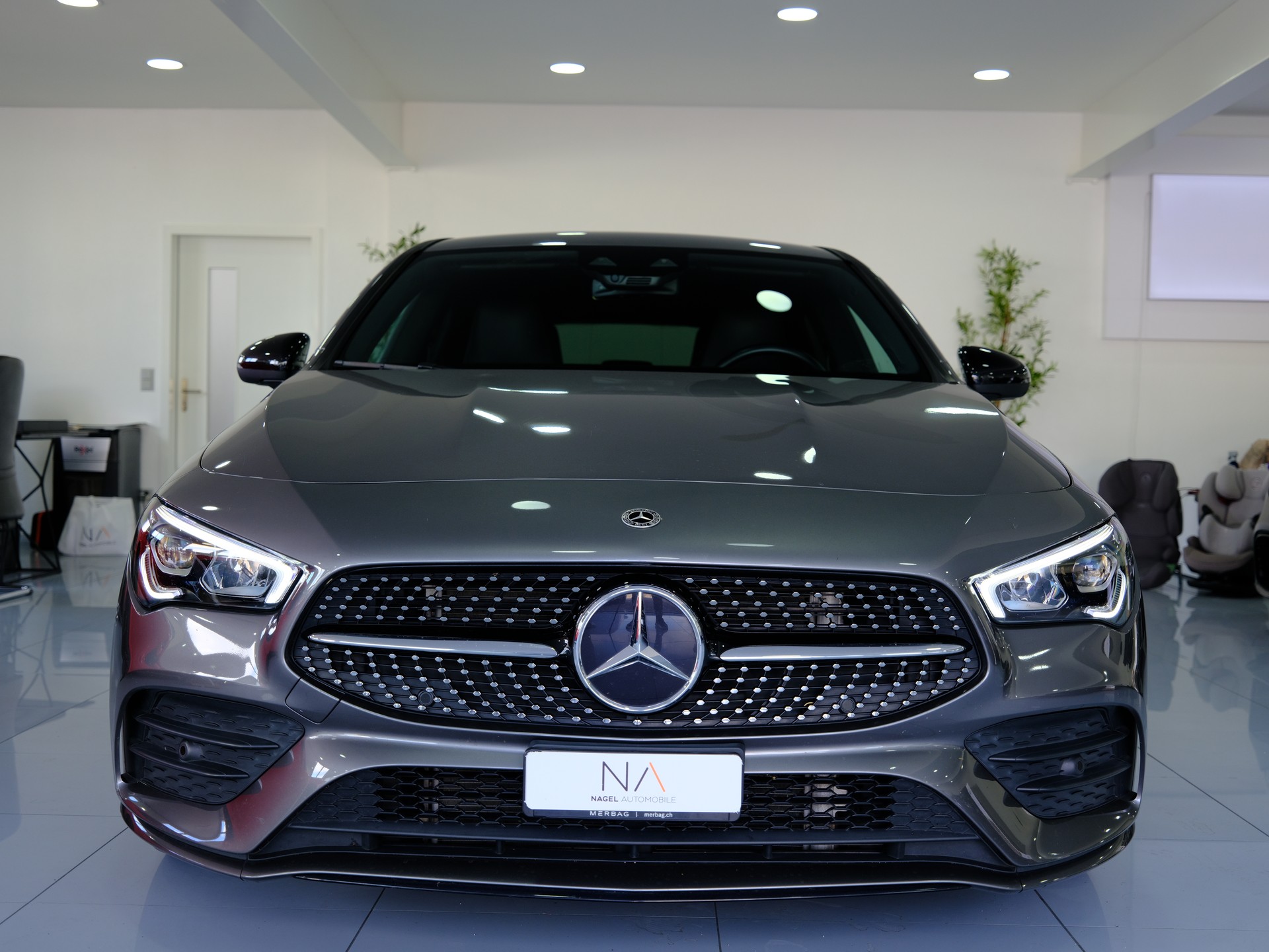 MERCEDES-BENZ CLA Shooting Brake 250 4Matic 7G-DCT AMG Line-showroom-element-2