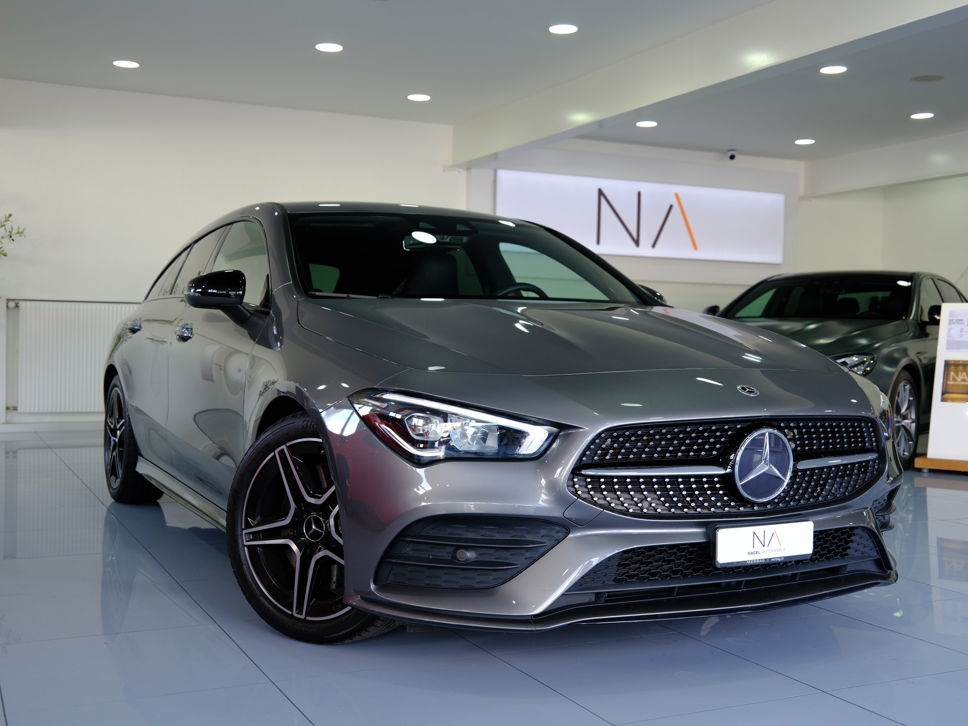 MERCEDES-BENZ CLA Shooting Brake 250 4Matic 7G-DCT AMG Line