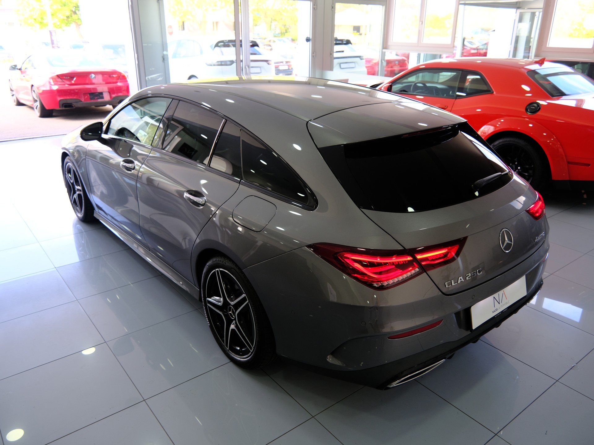 MERCEDES-BENZ CLA Shooting Brake 250 4Matic 7G-DCT AMG Line-image-12