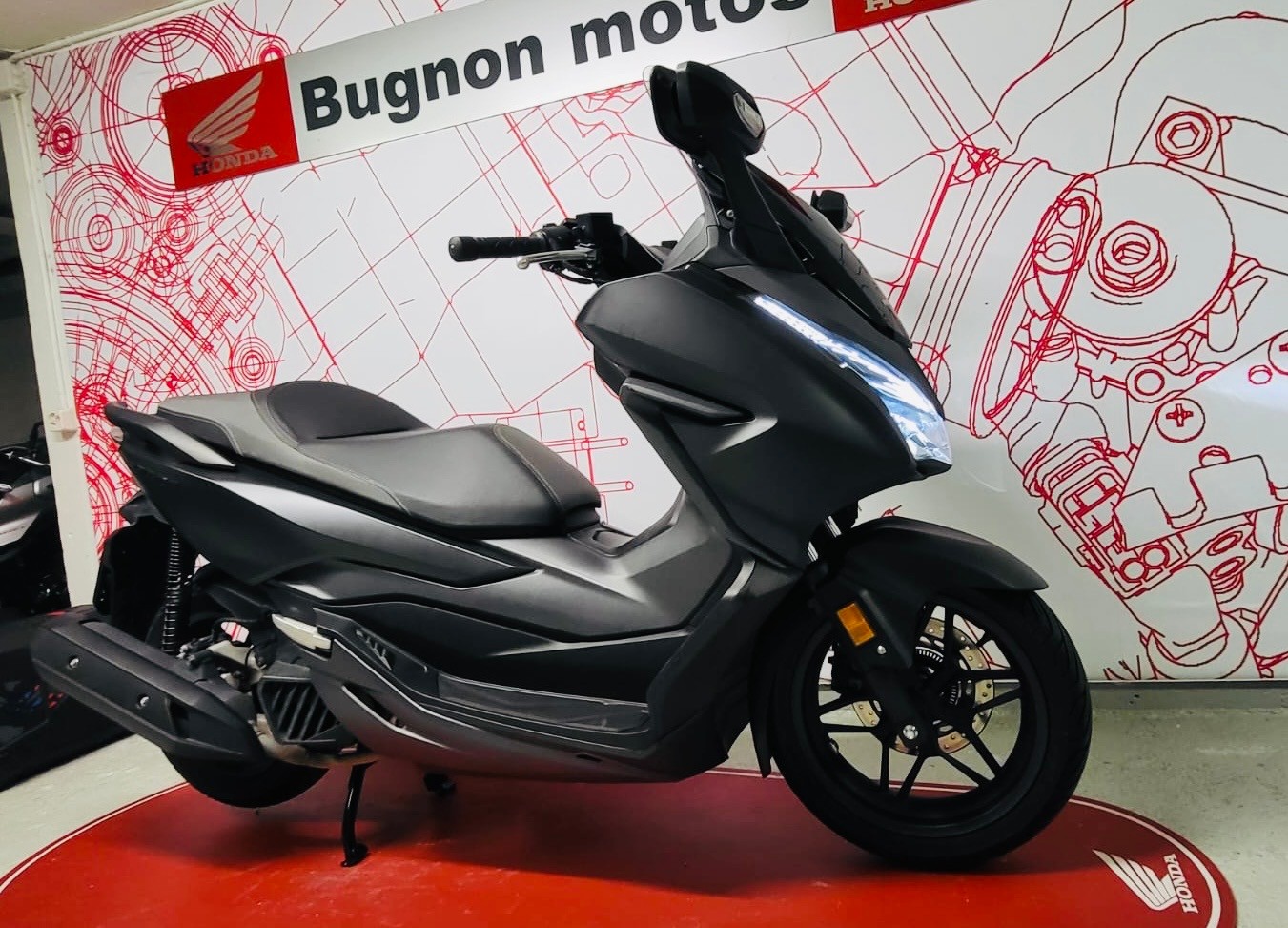 HONDA Nss 125 Forza ABS-image-1