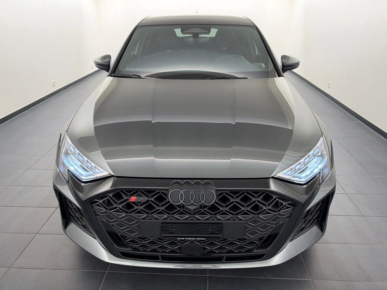 AUDI RS3 Sportback 2.5 TSI quattro S-tronic-image-15