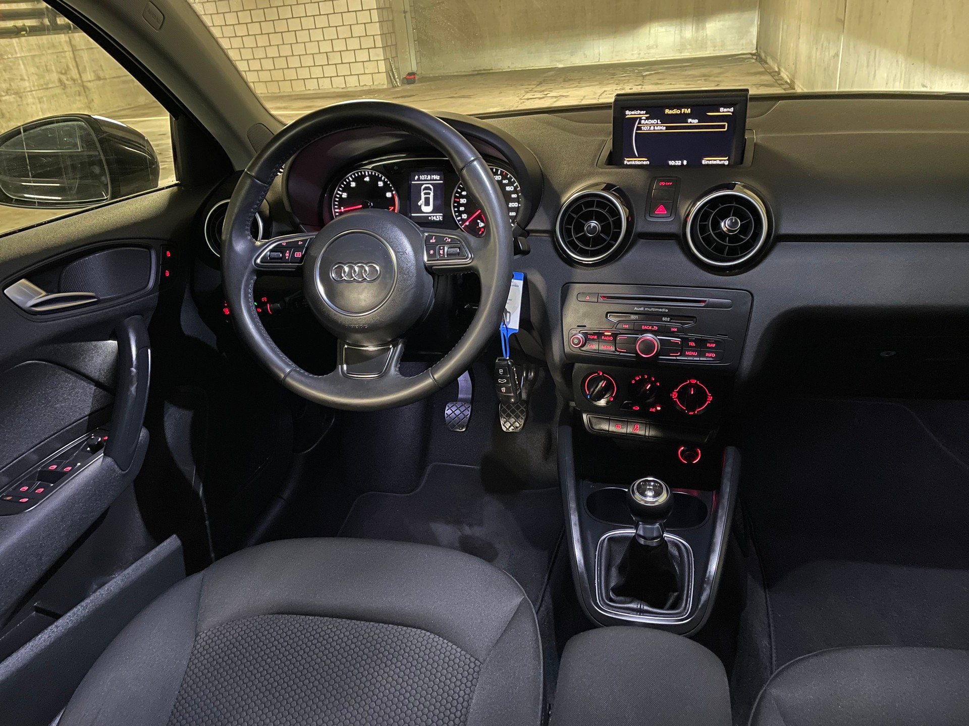 AUDI 1.2 TFSI Admired S-Line-image-27