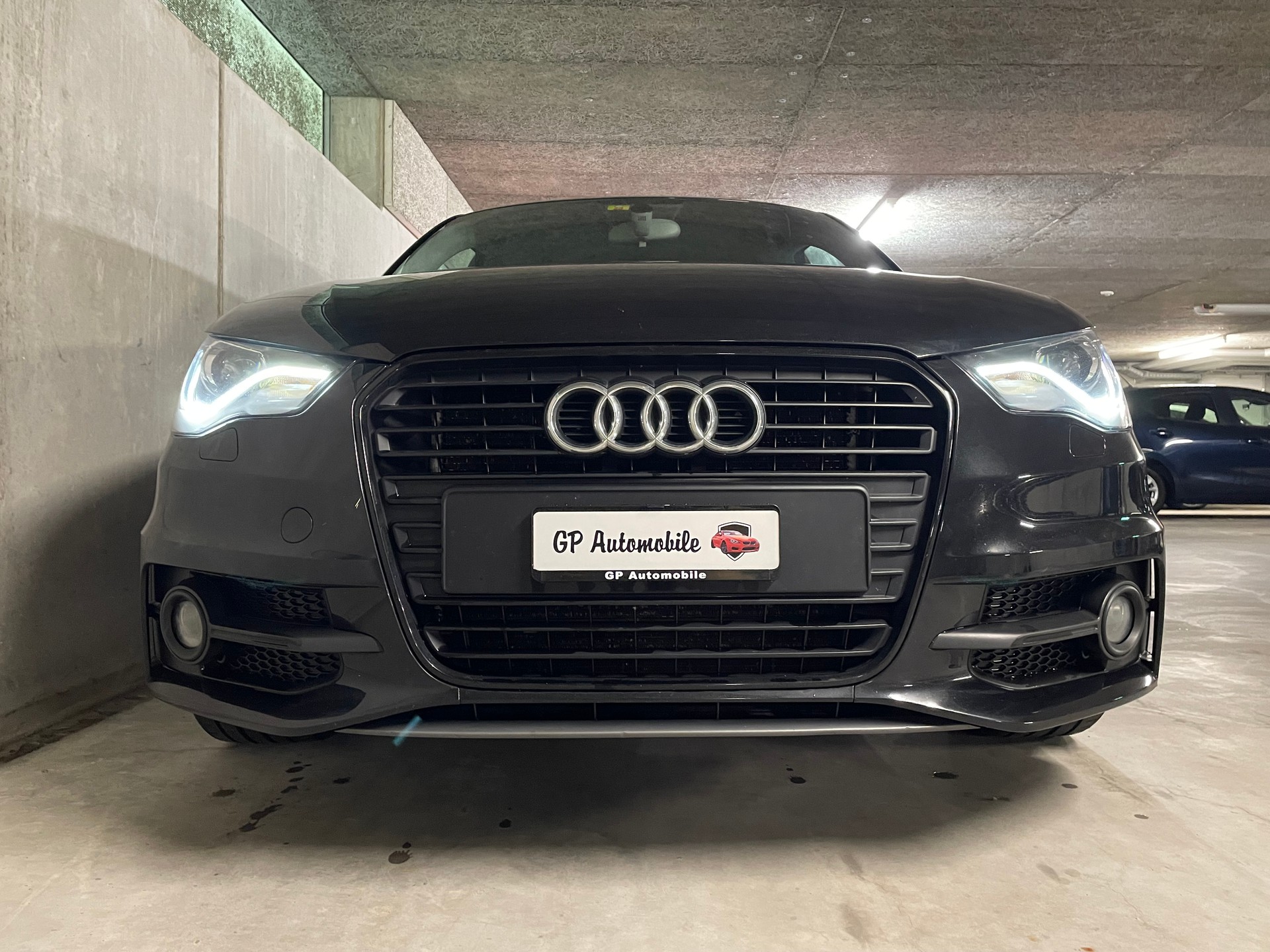 AUDI 1.2 TFSI Admired S-Line-image-7