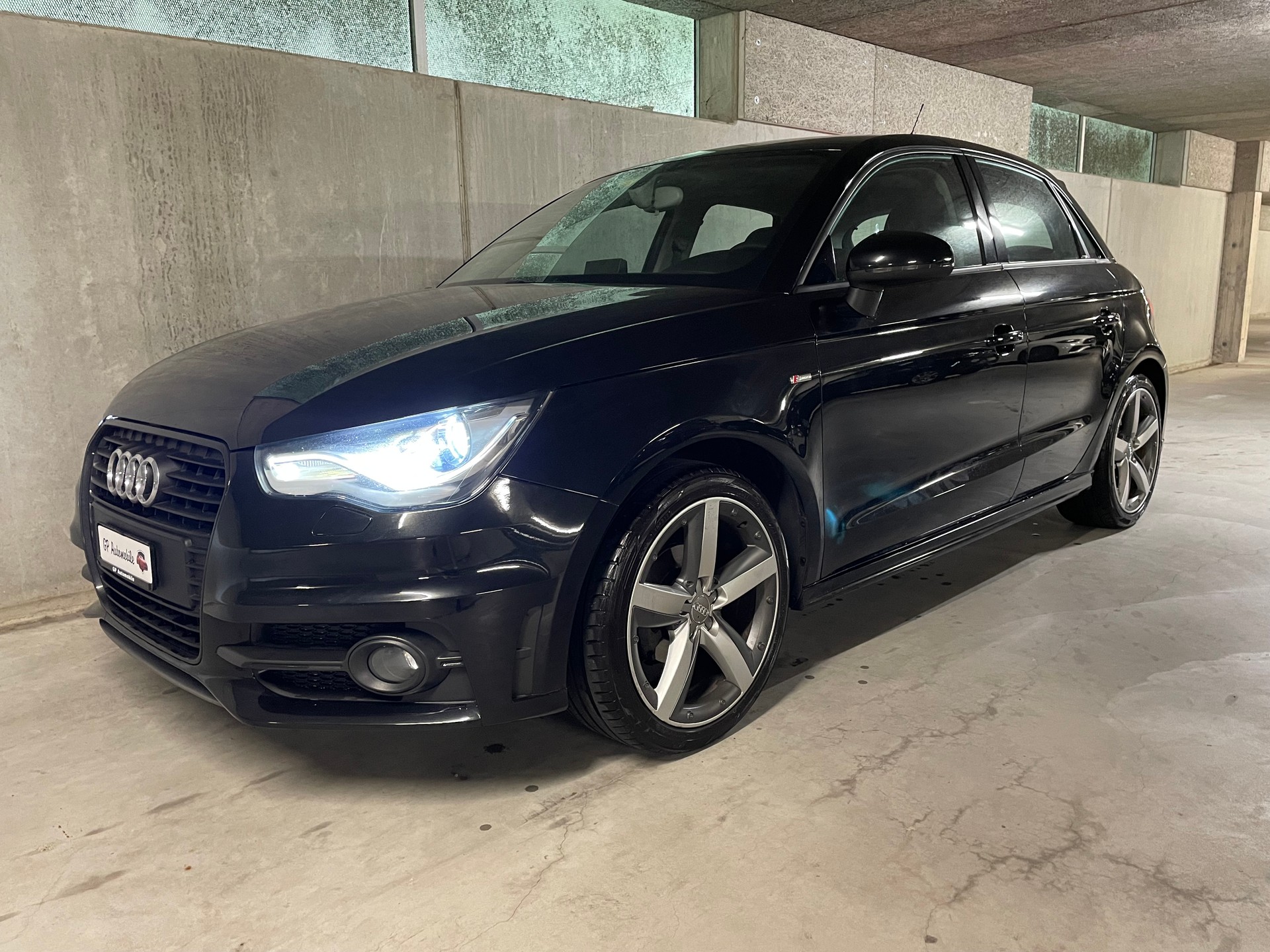 AUDI 1.2 TFSI Admired S-Line-image-10