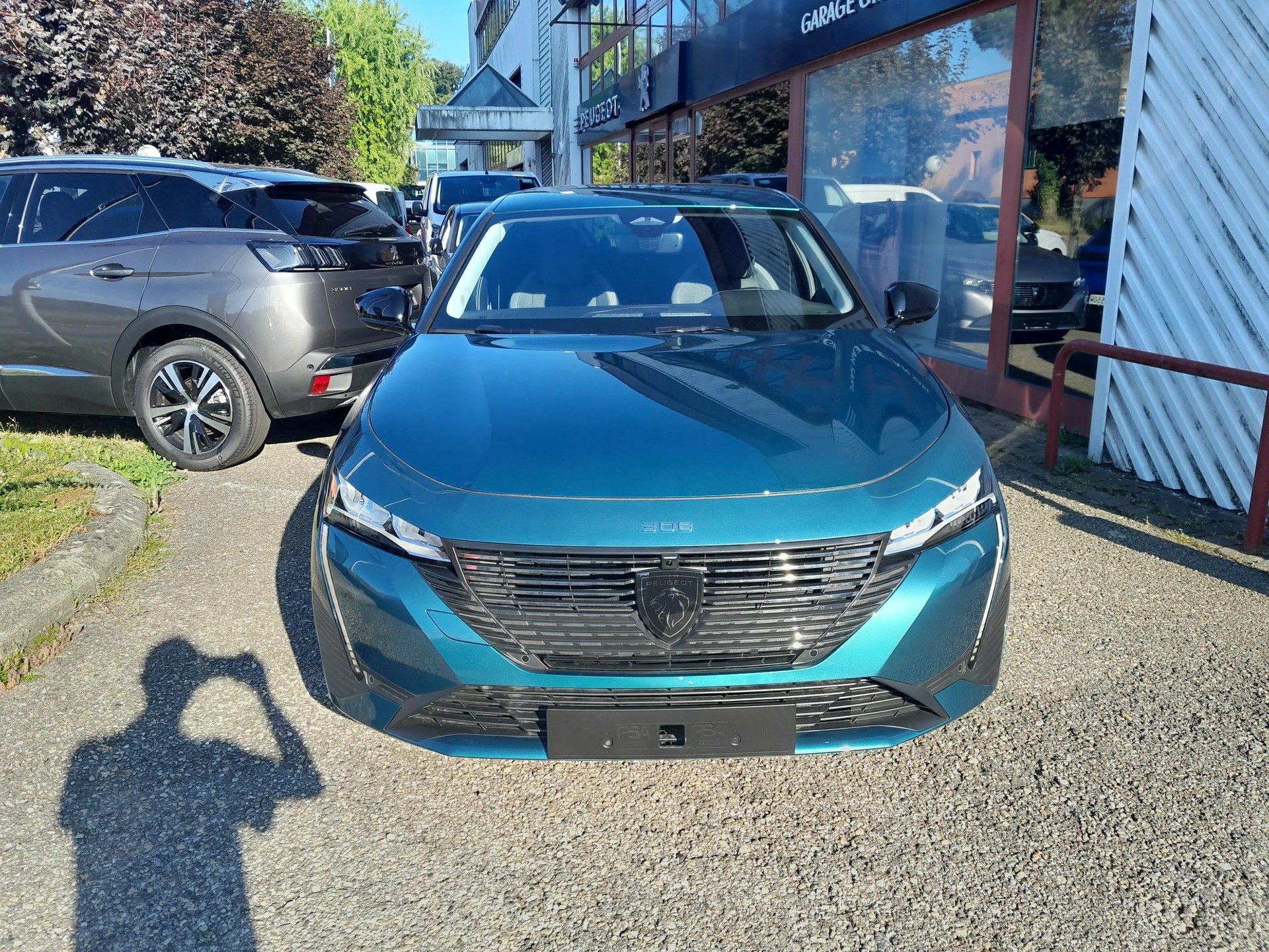 PEUGEOT 308 SW 1.2 Pure Tech Allure EAT8-image-2