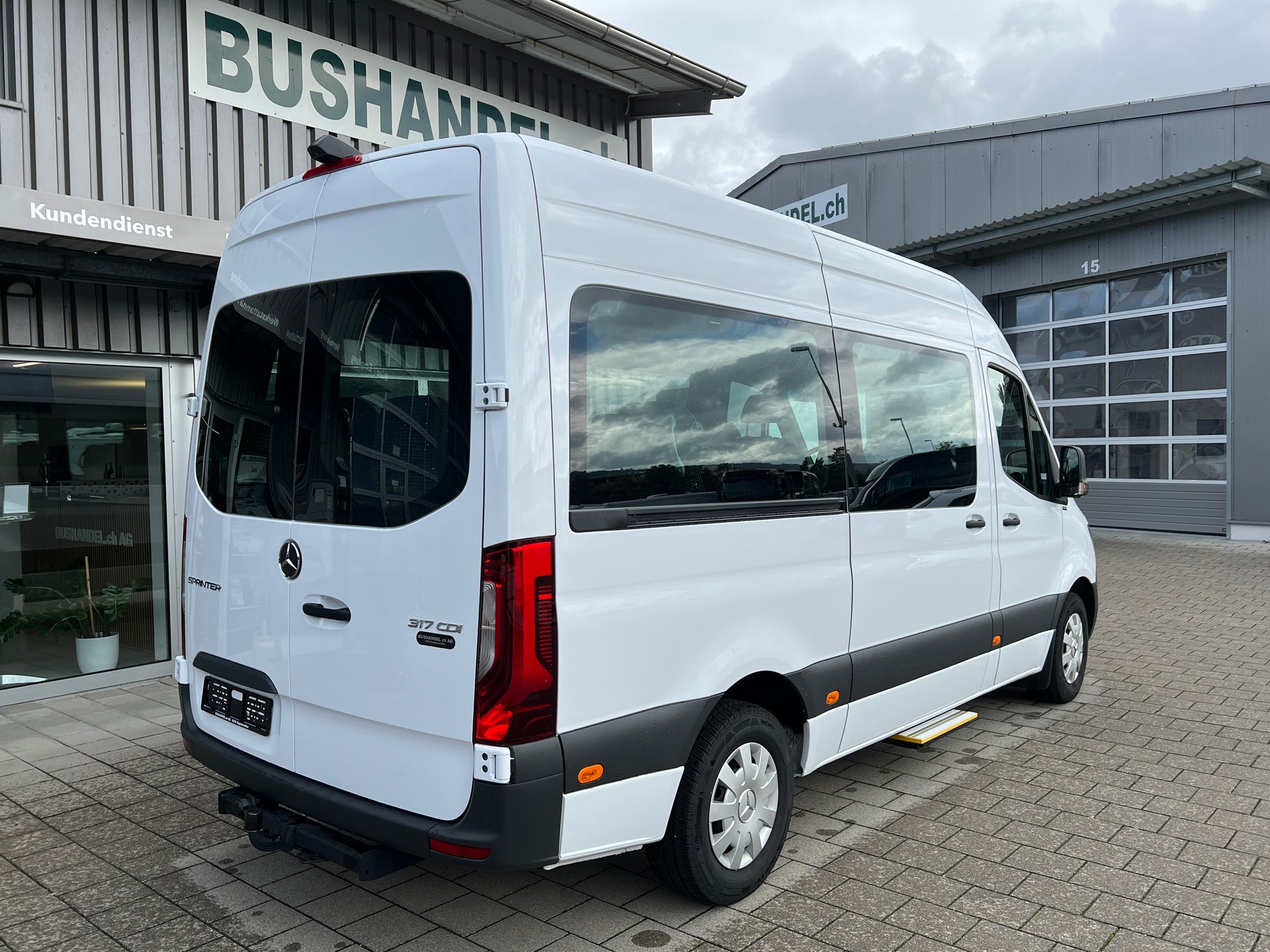 MERCEDES-BENZ 317 CDI Kleinbus (I30)-image-2