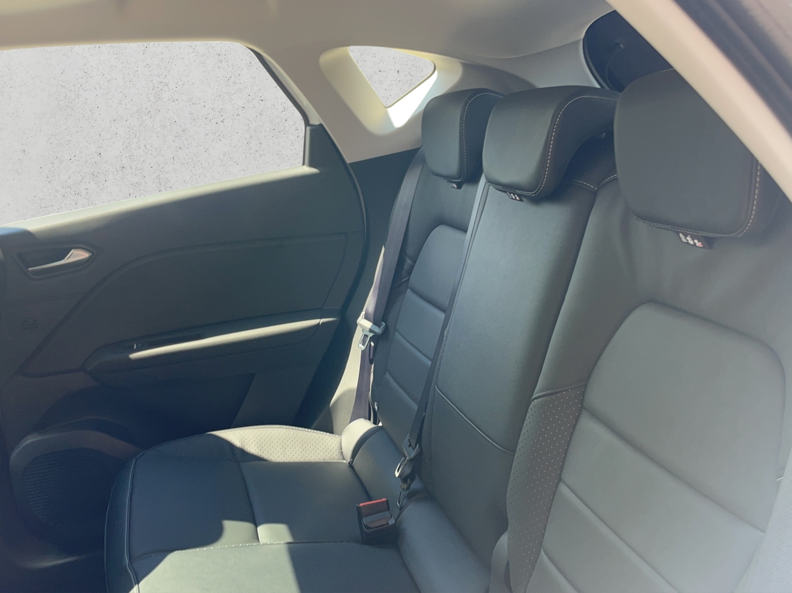 MITSUBISHI ASX 1.6 PHEV Instyle-image-14