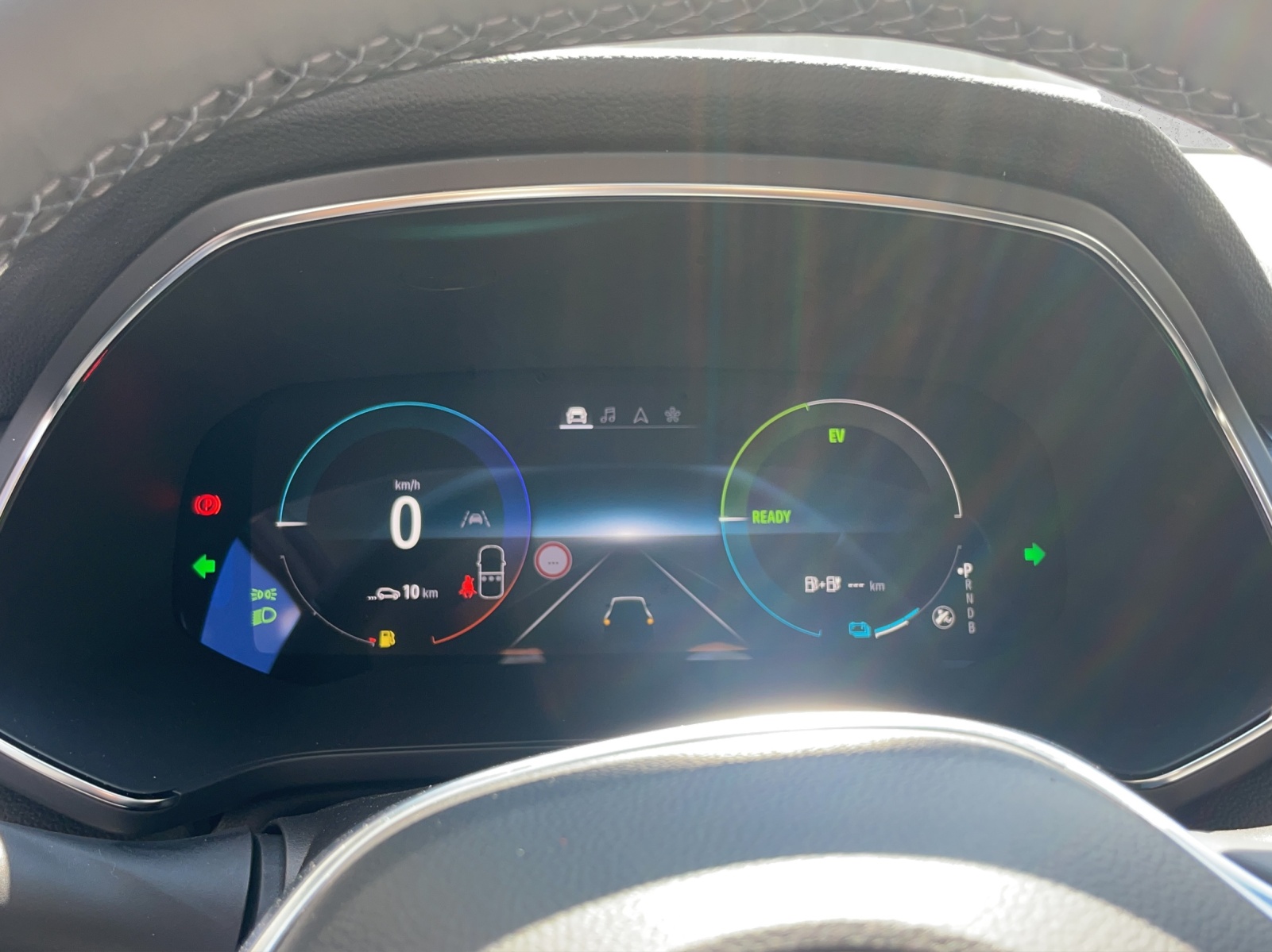 MITSUBISHI ASX 1.6 PHEV Instyle-image-9