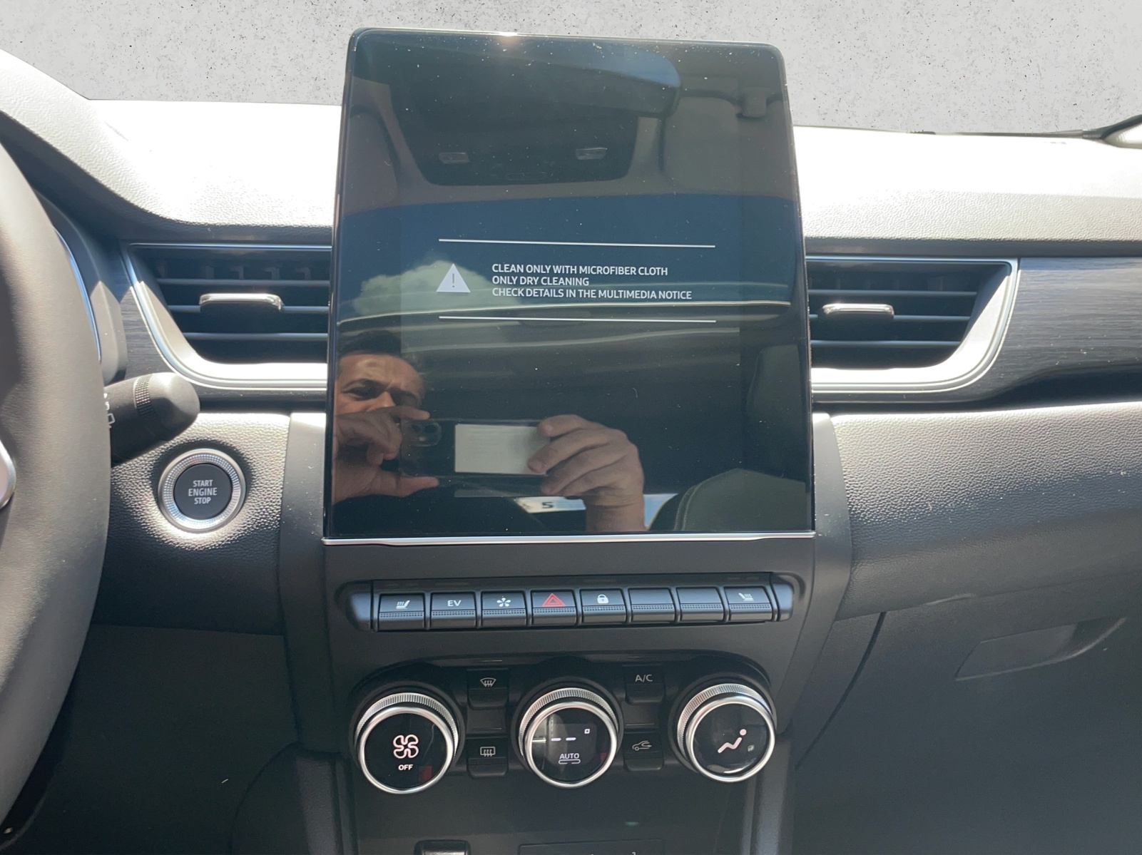 MITSUBISHI ASX 1.6 PHEV Instyle-image-11