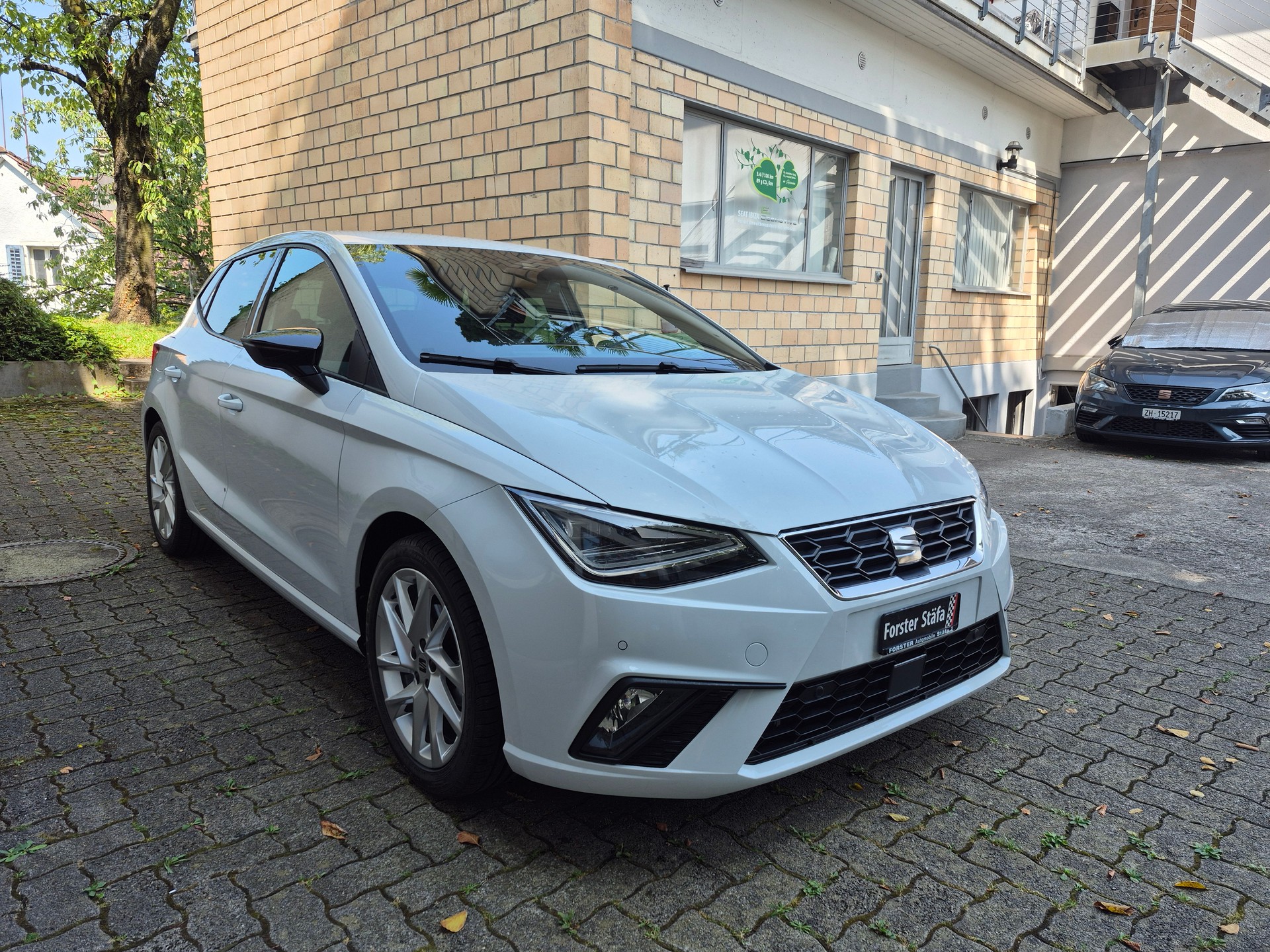 SEAT Ibiza 1.5 EcoTSI FR DSG-image-3