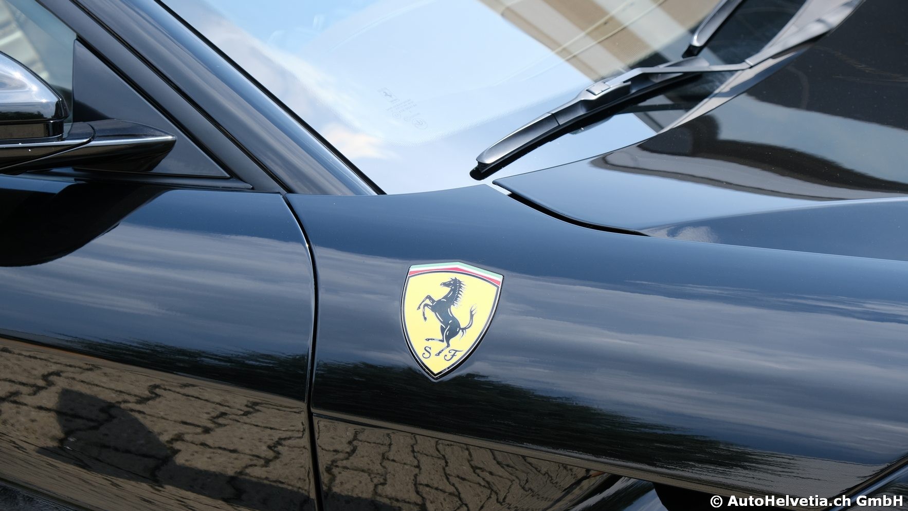 FERRARI F12 Berlinetta-image-7