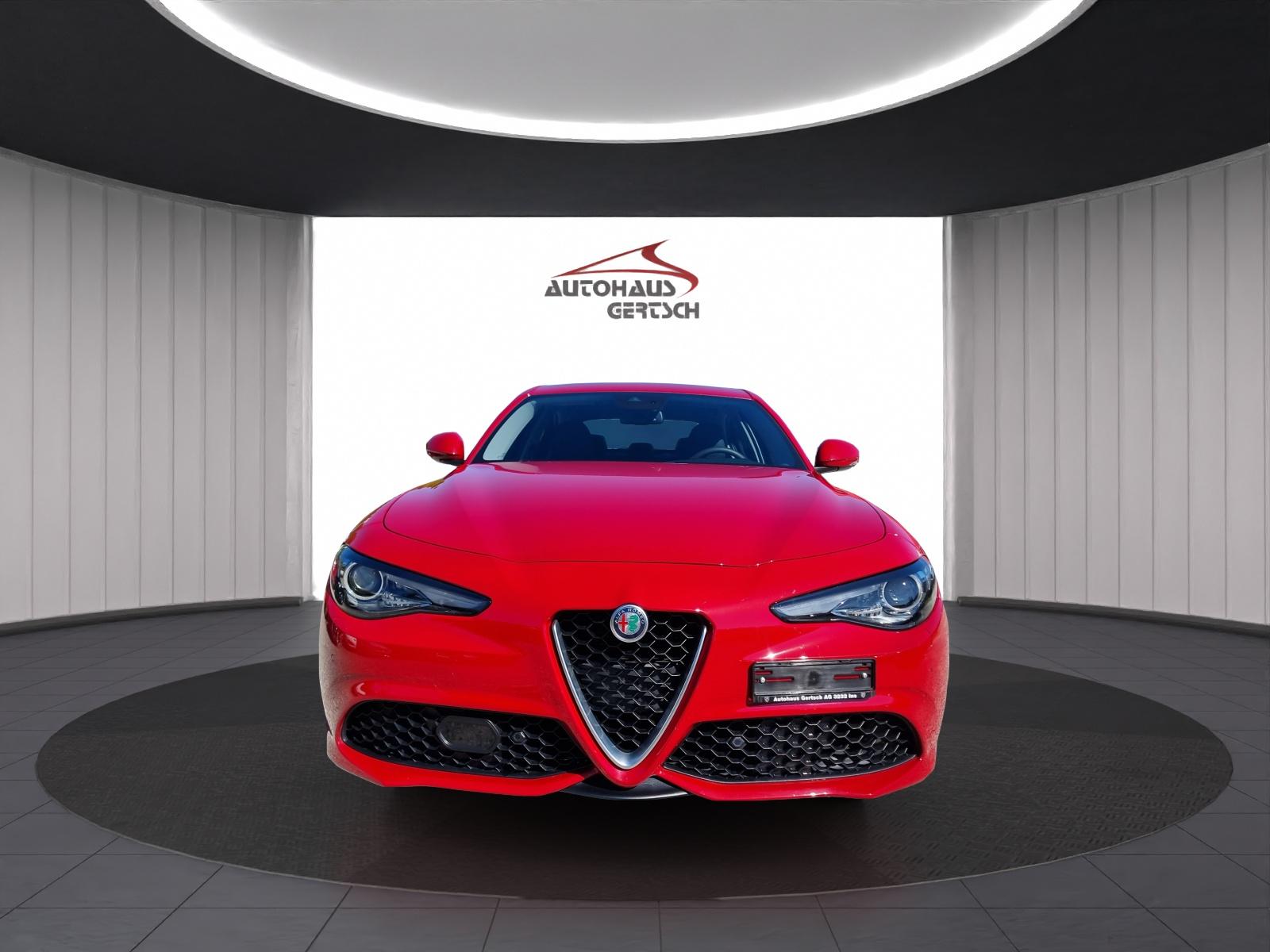 ALFA ROMEO Giulia 2.0 Q4 Veloce-showroom-element-1
