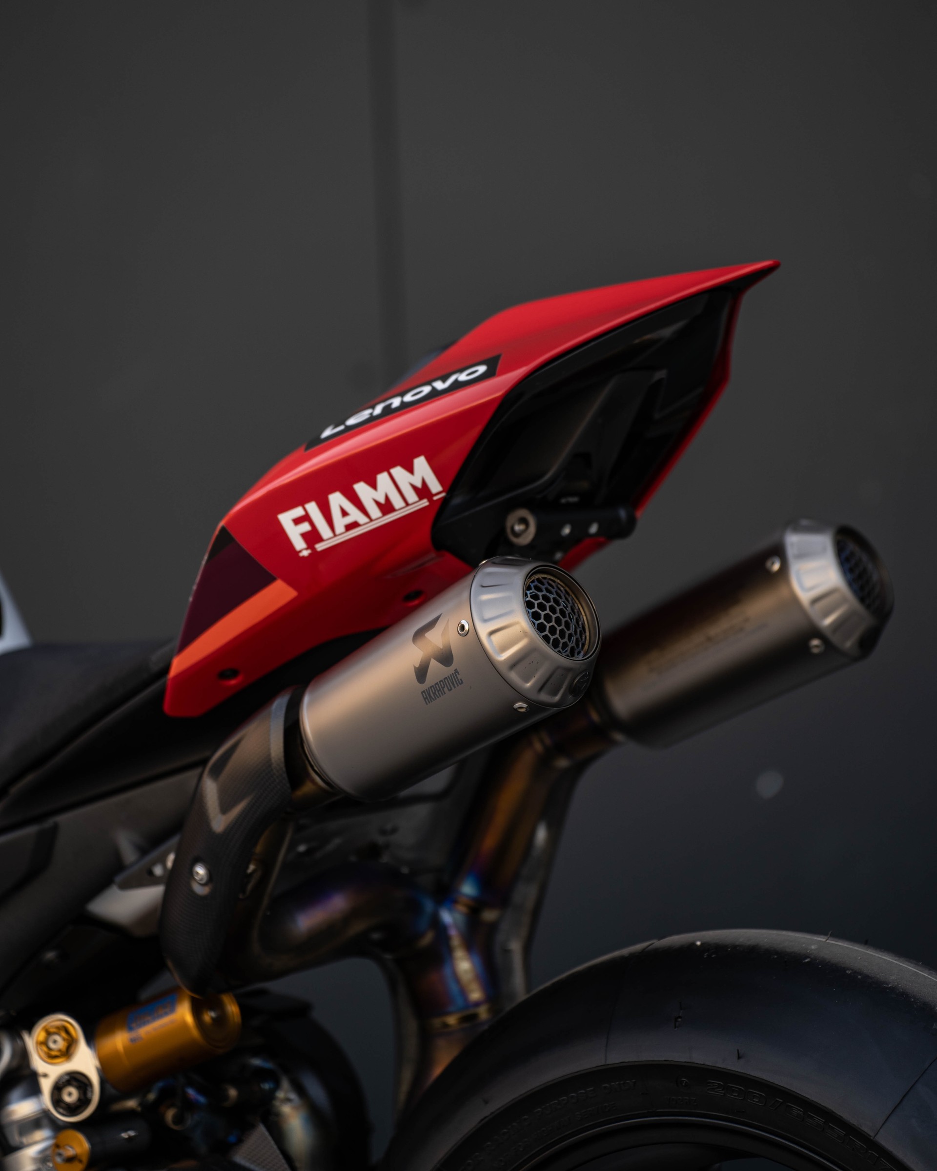 DUCATI Panigale V4 R-image-4