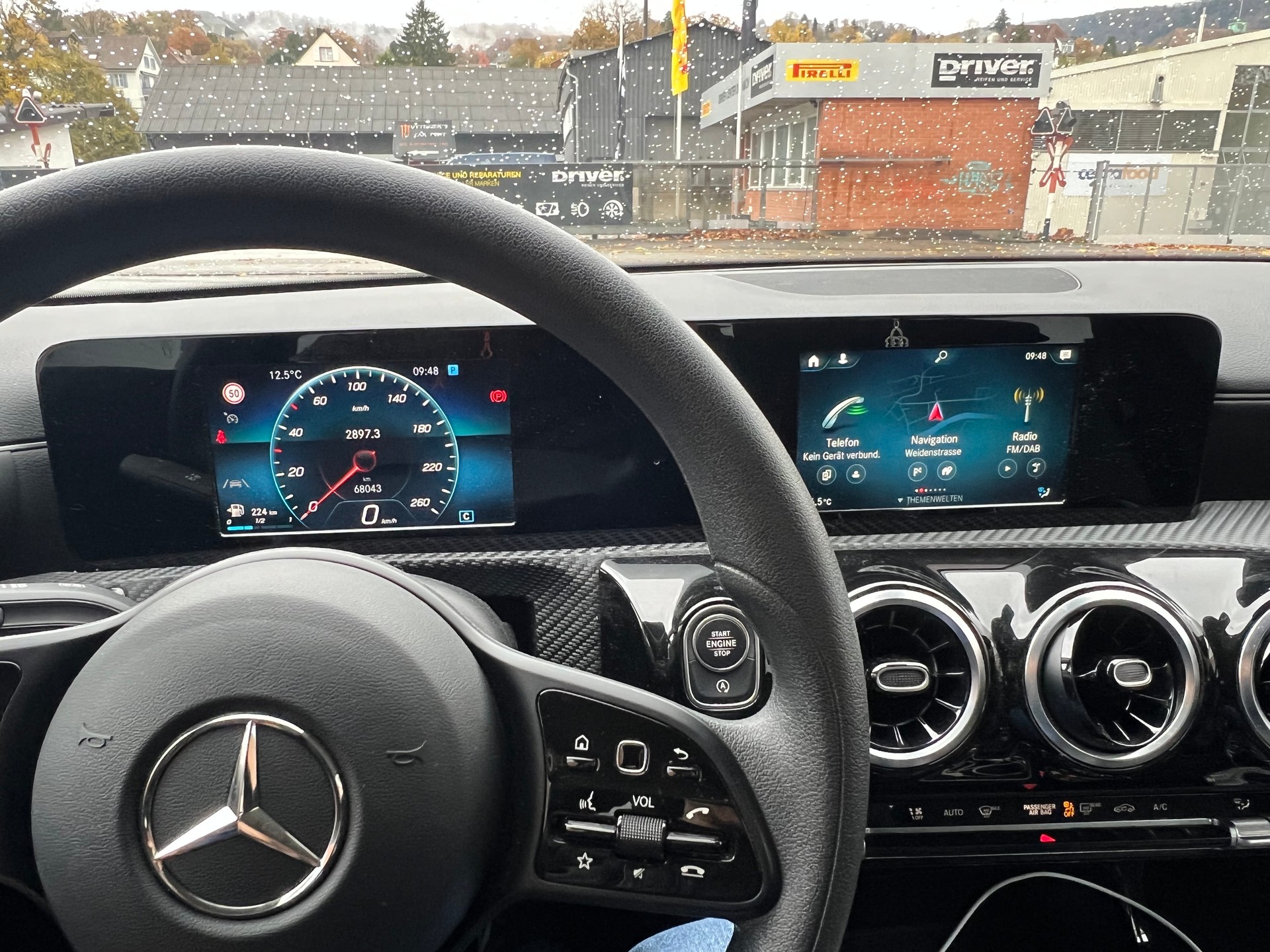 MERCEDES-BENZ CLA Shooting Brake 180-image-1