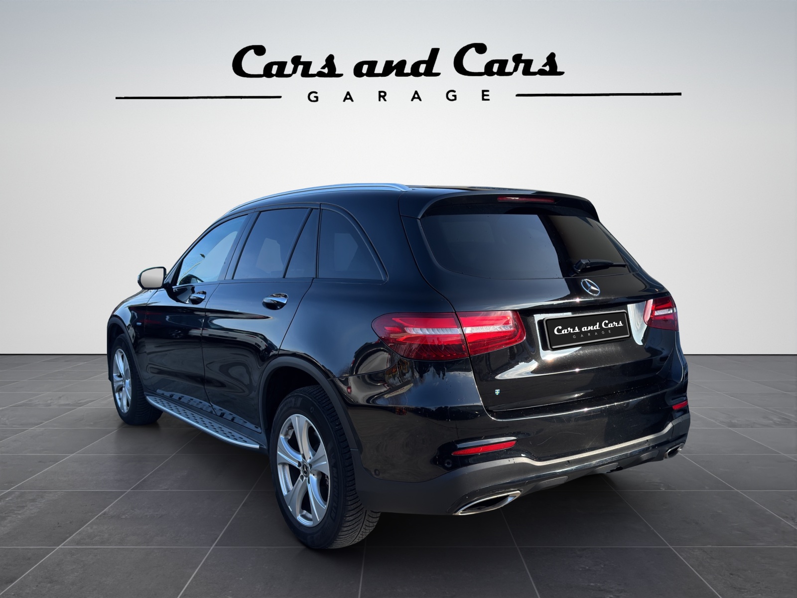 MERCEDES-BENZ GLC 350 e AMG Line 4Matic 7G-Tronic-image-6