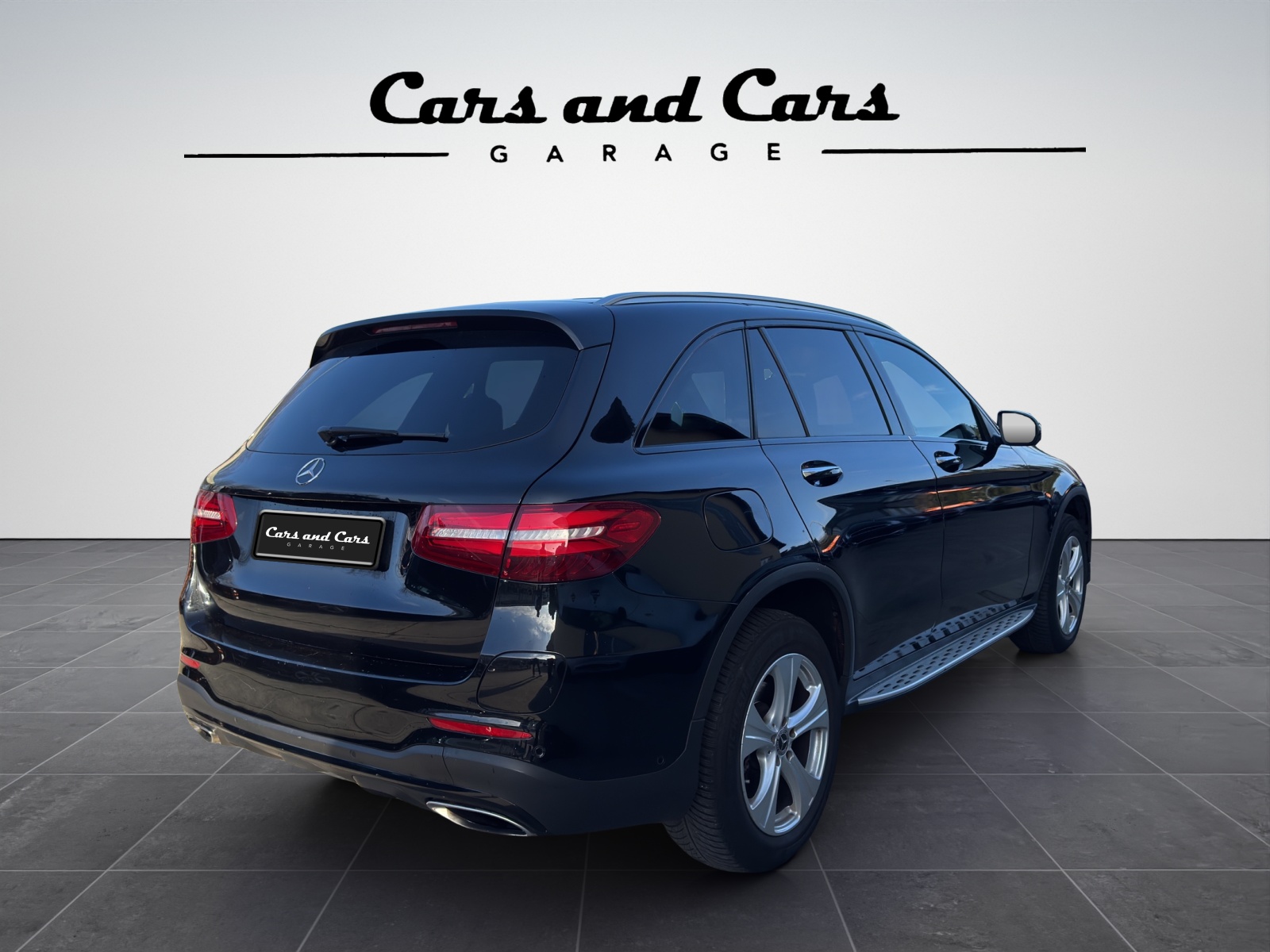 MERCEDES-BENZ GLC 350 e AMG Line 4Matic 7G-Tronic-image-4