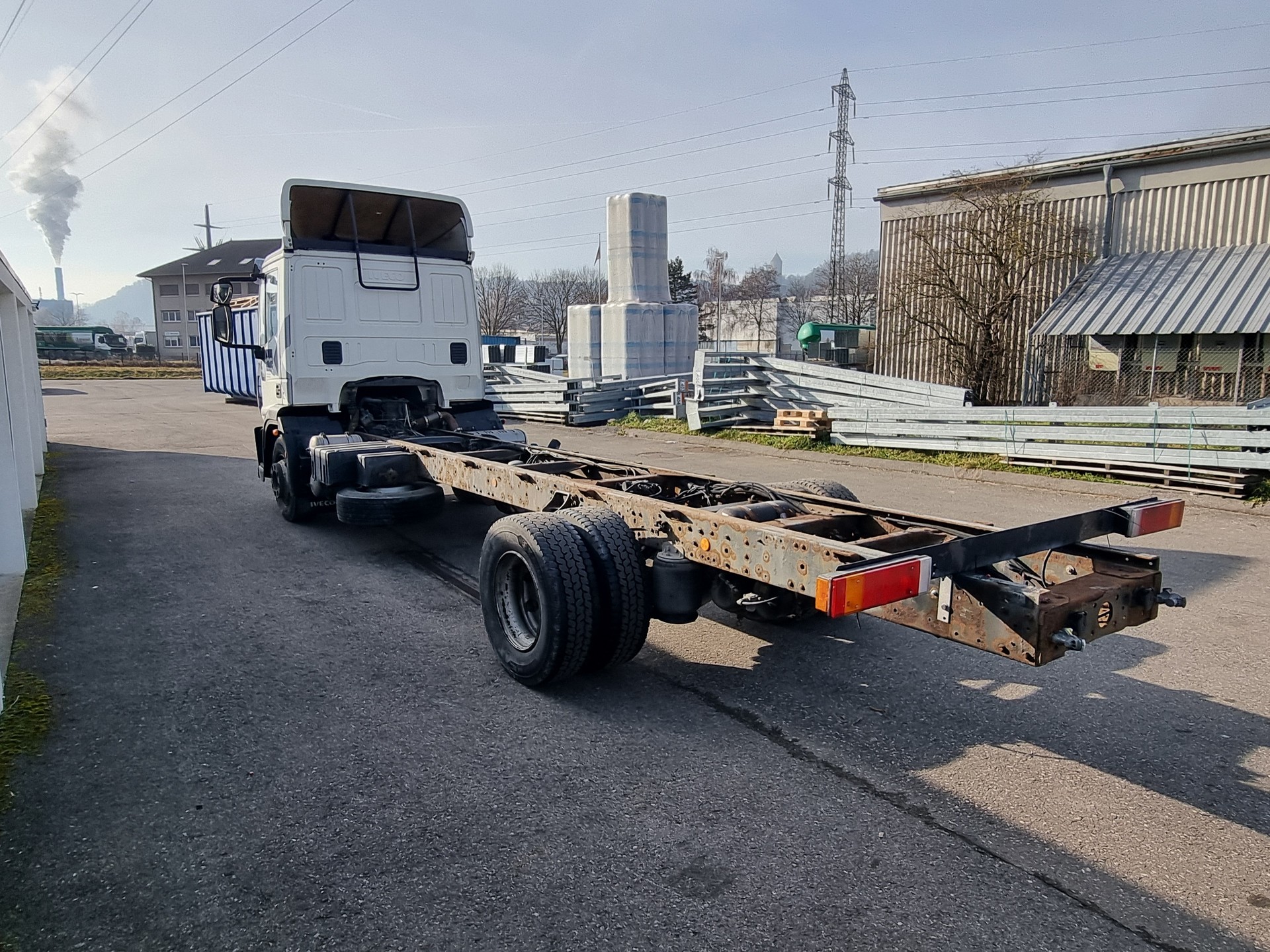 IVECO Eurocargo 140E25-image-3