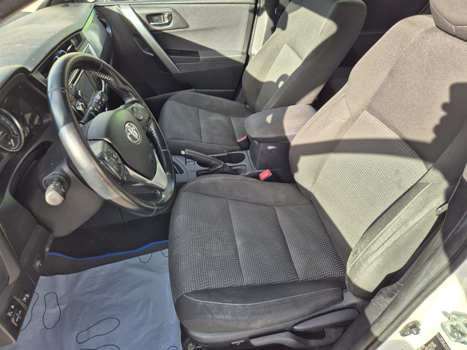 TOYOTA Auris Touring Sports 1.8 16V HSD Linea Luna-image-10
