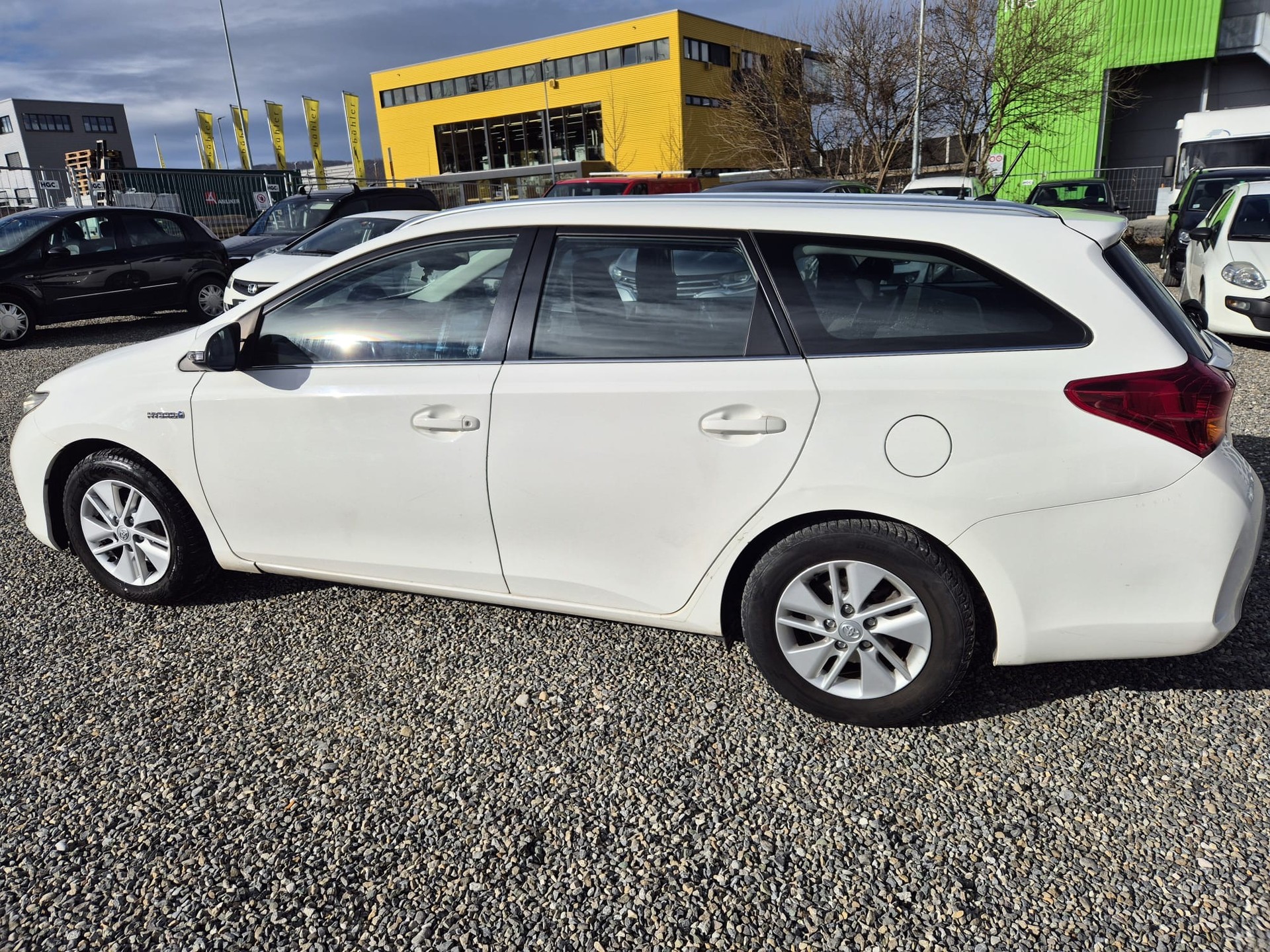 TOYOTA Auris Touring Sports 1.8 16V HSD Linea Luna-image-6