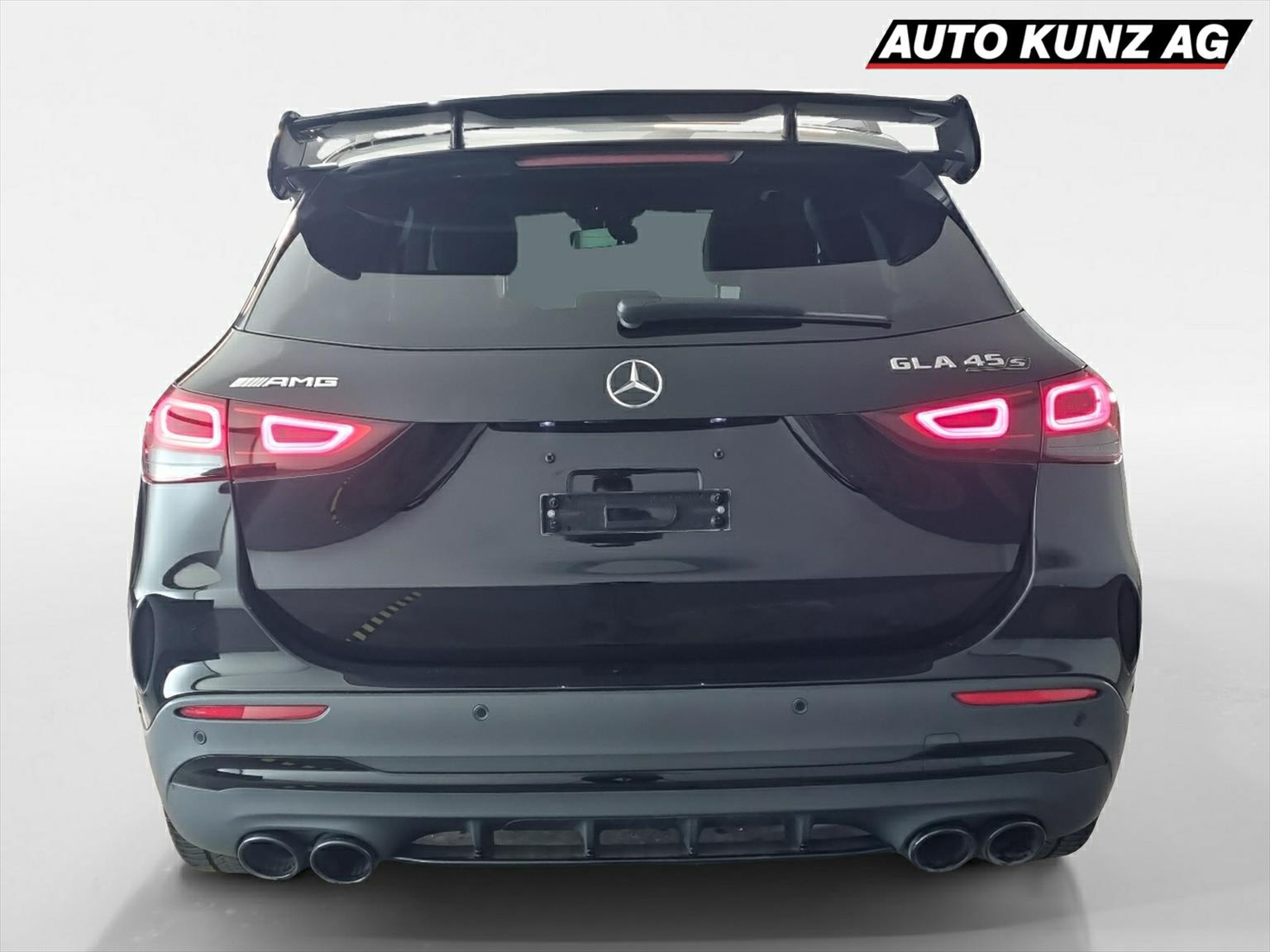 MERCEDES-BENZ GLA 45 AMG S 4Matic+-showroom-element-3