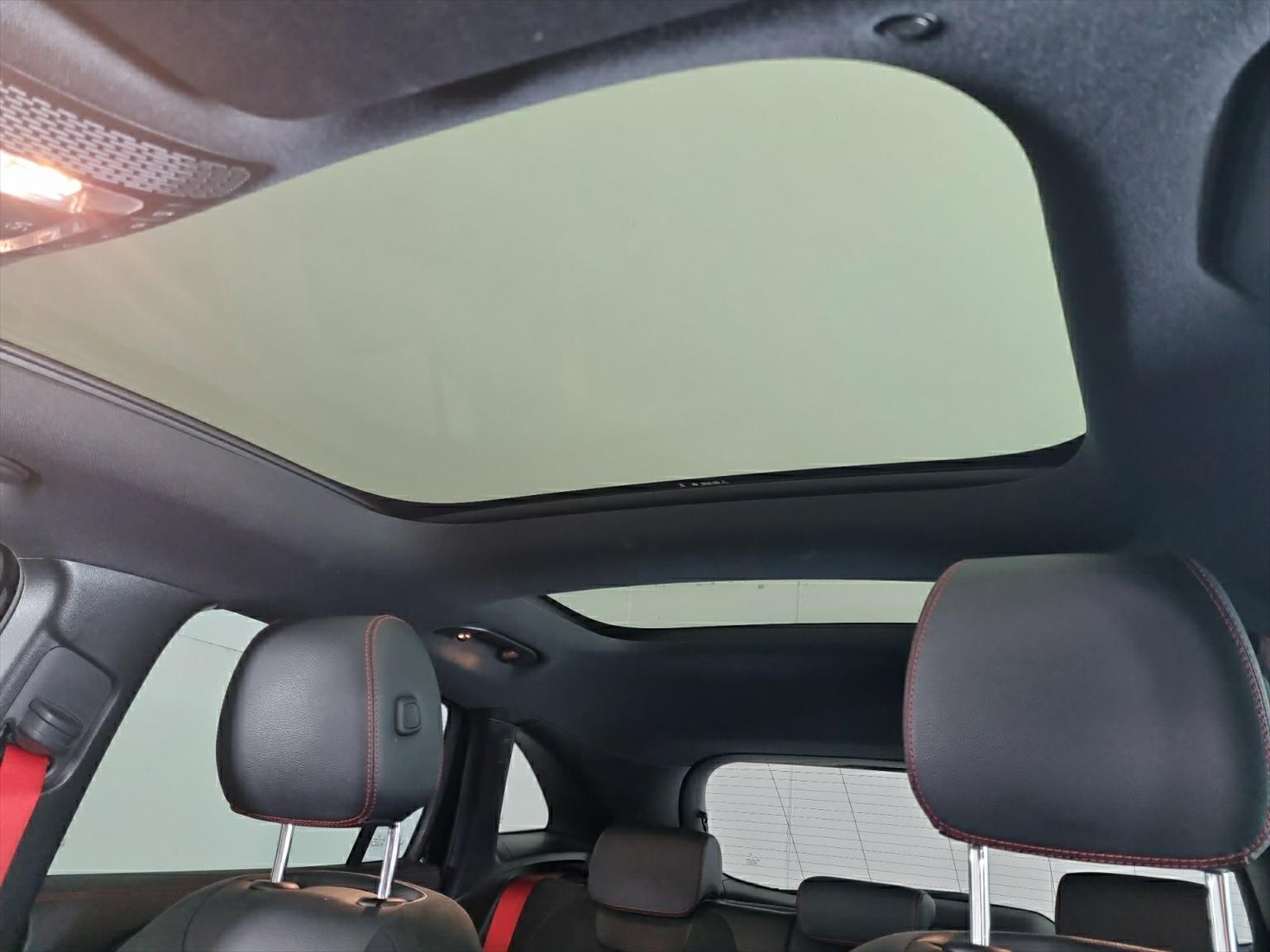 MERCEDES-BENZ GLA 45 AMG S 4Matic+-image-11