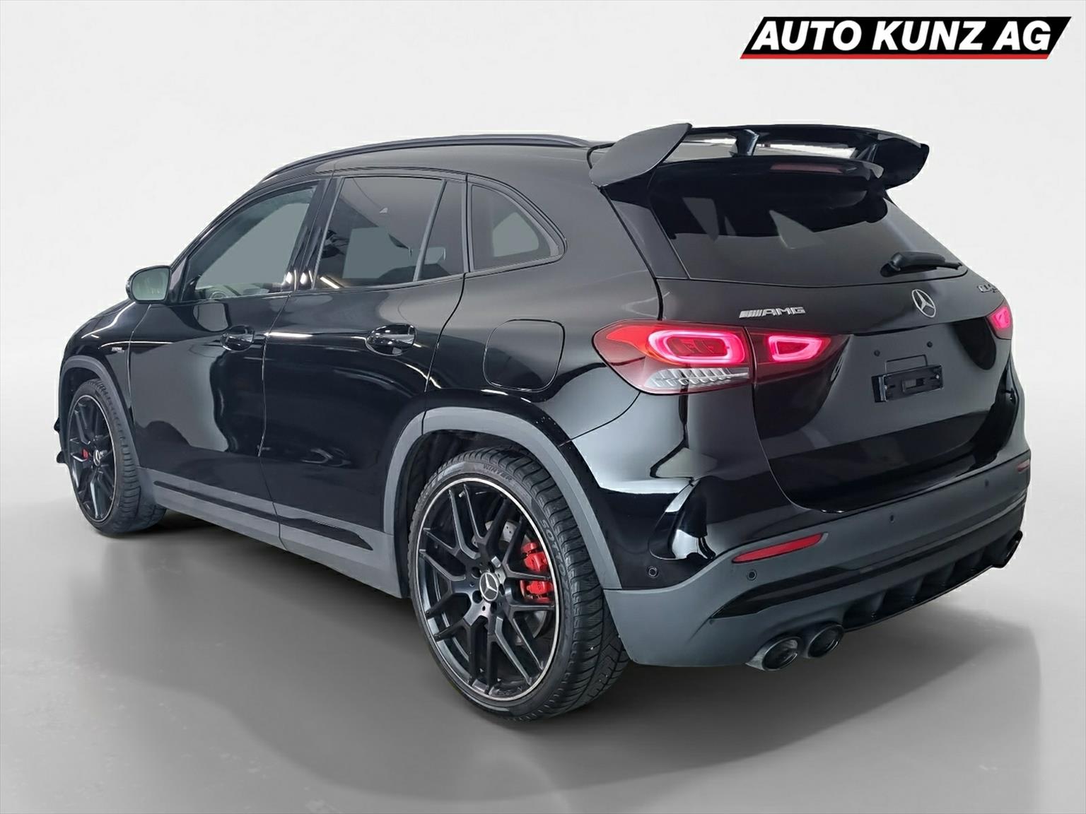 MERCEDES-BENZ GLA 45 AMG S 4Matic+-showroom-element-1